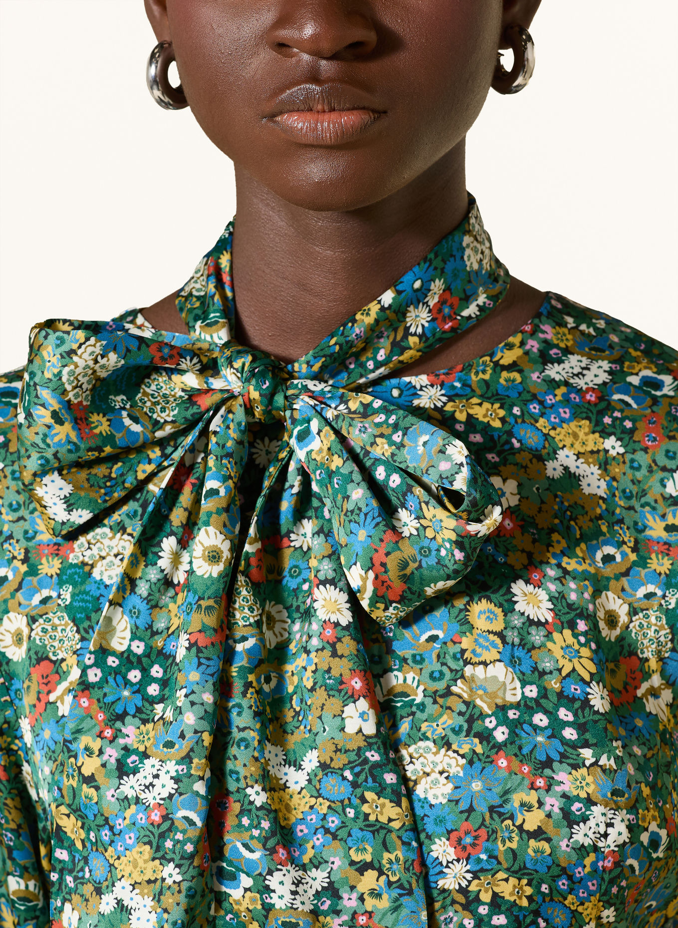 Rich & Royal Dress with a detachable bow: GREEN / BLUE / WHITE