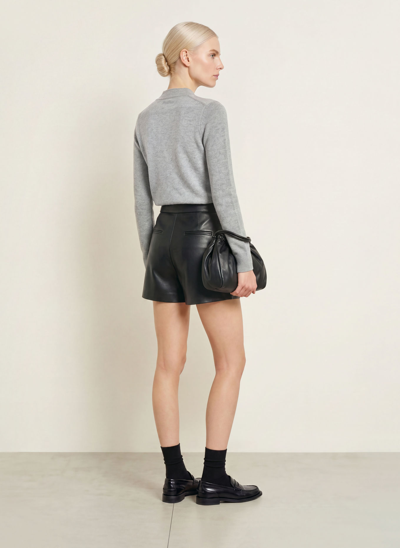 Rich & Royal Shorts i læderlook: SORT