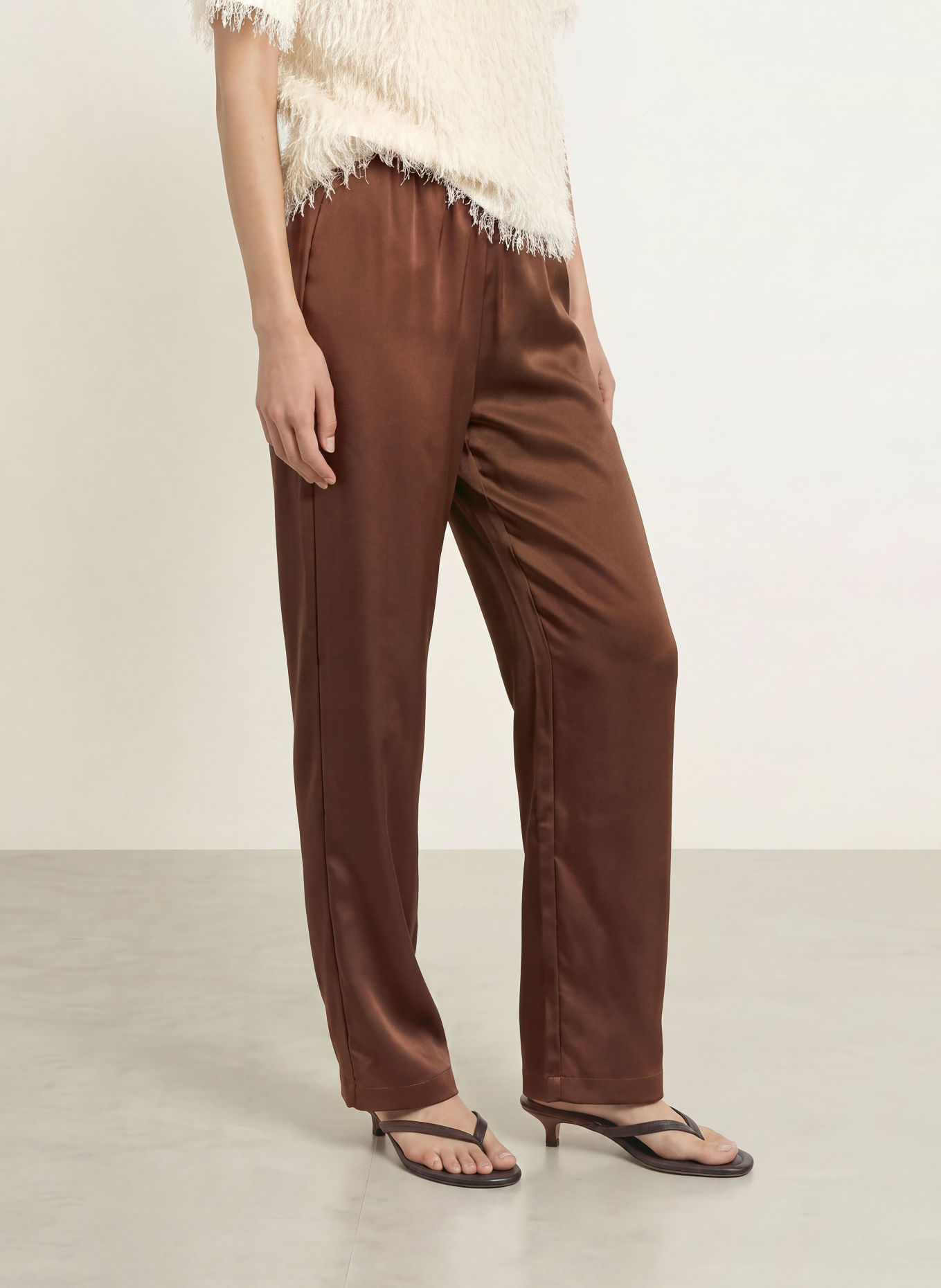 Rich & Royal Pantalon en satin: MARRON FONCÉ