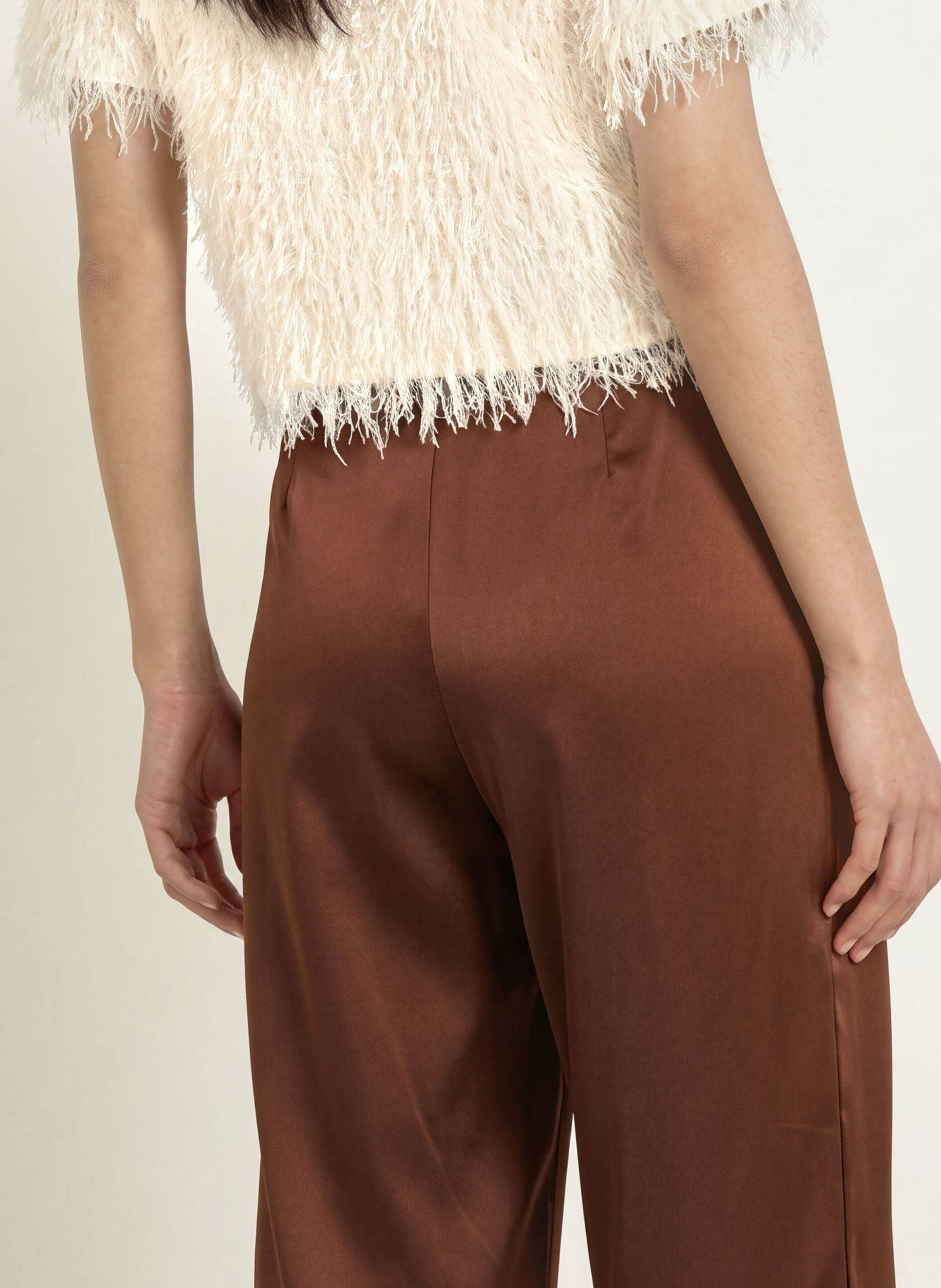 Rich & Royal Pantalon en satin: MARRON FONCÉ