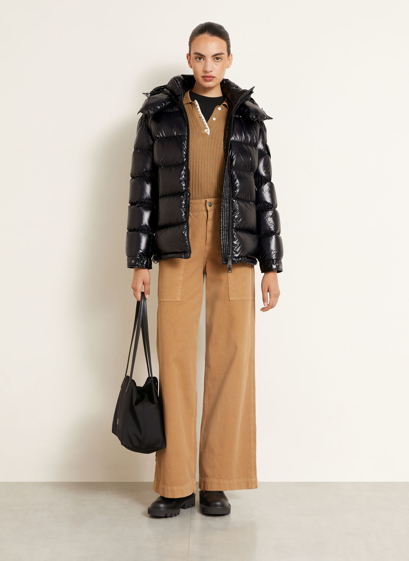 MONCLER Kurtka puchowa MAIRE z odpinanym kapturem: CZARNY