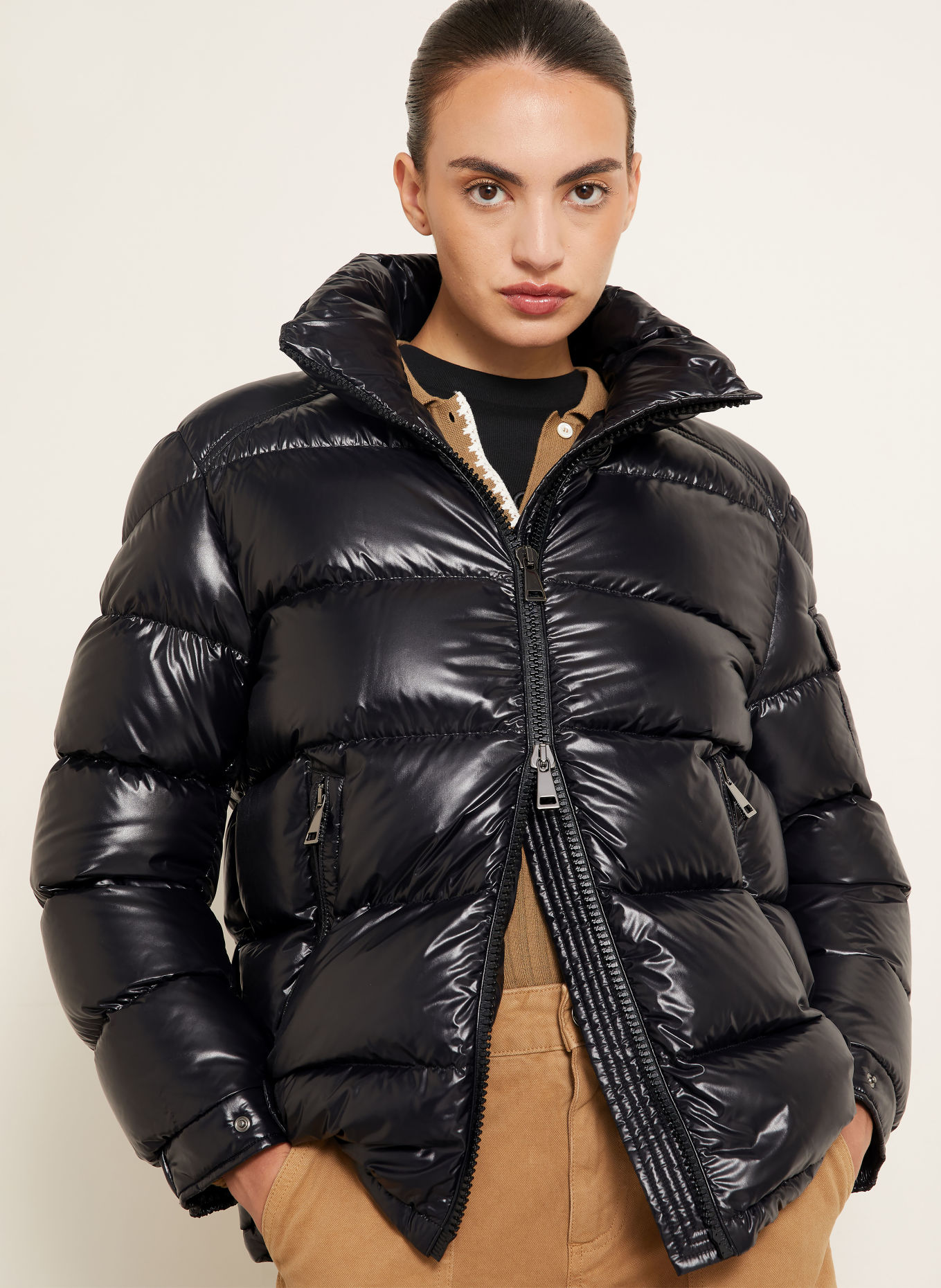 MONCLER Kurtka puchowa MAIRE z odpinanym kapturem: CZARNY