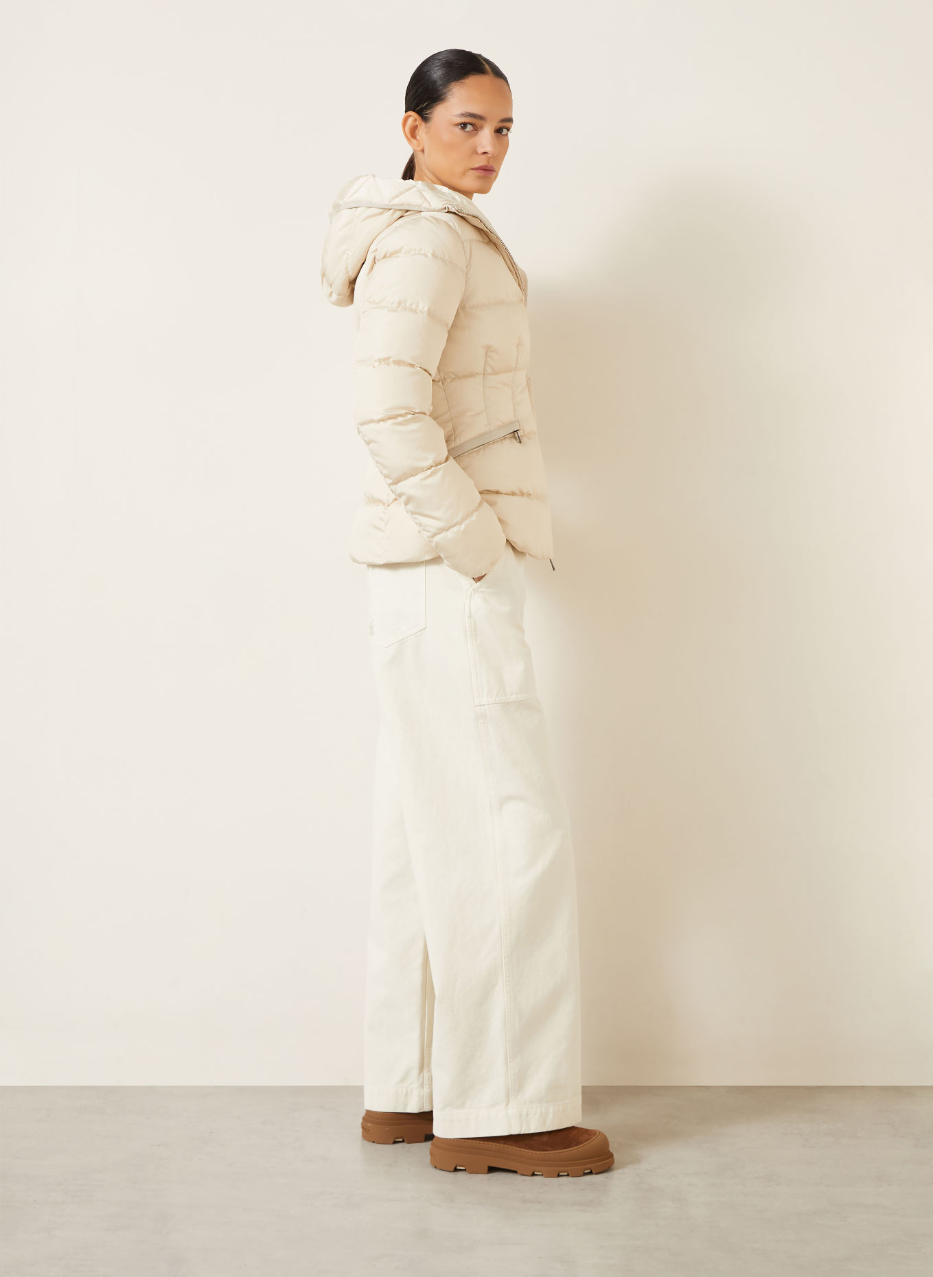 MONCLER AVOCE Down Jacket: BEIGE