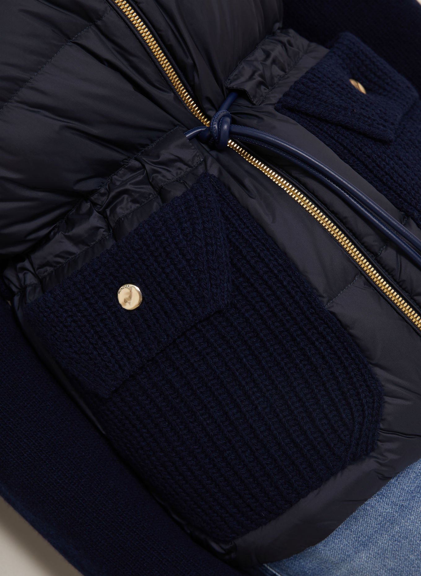 MONCLER Kurtka puchowa z mieszanki materiałów: GRANATOWY