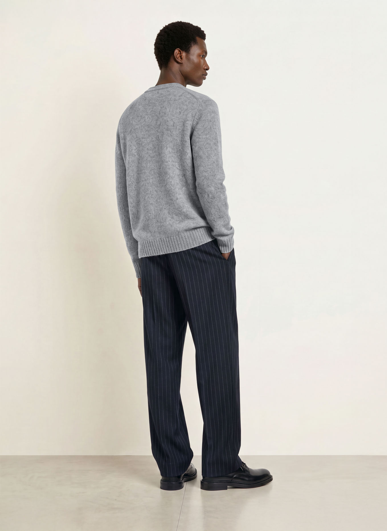NN.07 Trui LEE: GRIJS