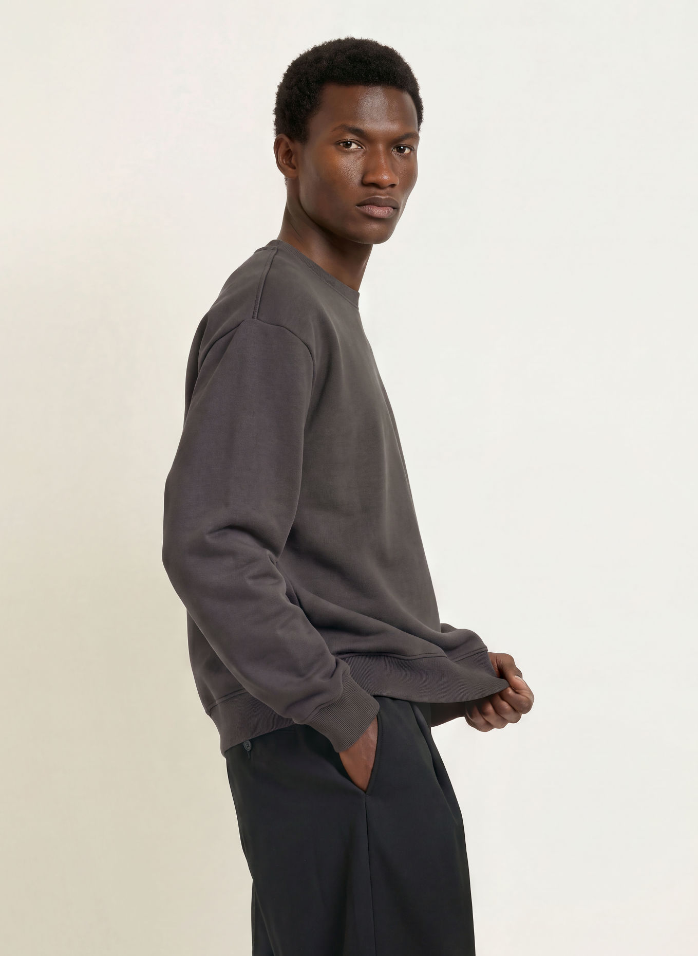 NN.07 Sweatshirt DAVID: DUNKELGRAU