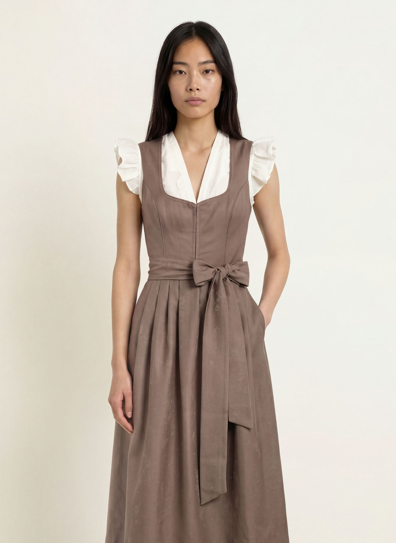 Heimatglück Tracht Dirndl SOPHIA: BRAUN