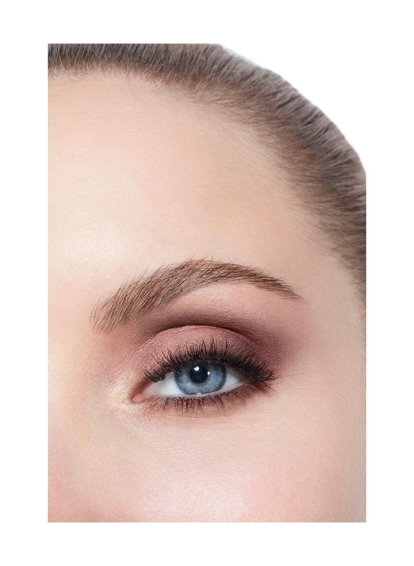 CHANEL LES 9 OMBRES: 587 THE NEW SMOKY