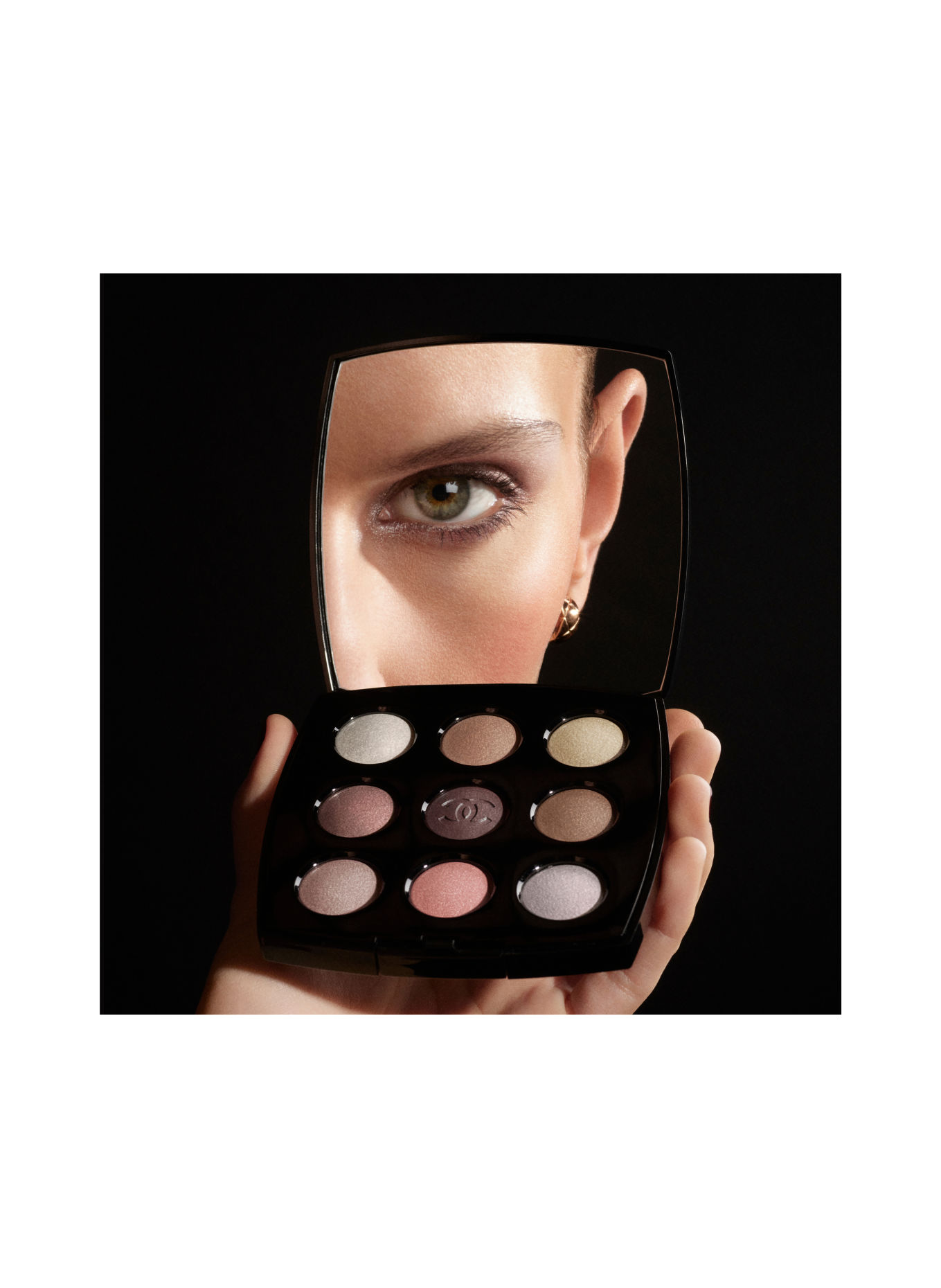 CHANEL LES 9 OMBRES: 587 THE NEW SMOKY