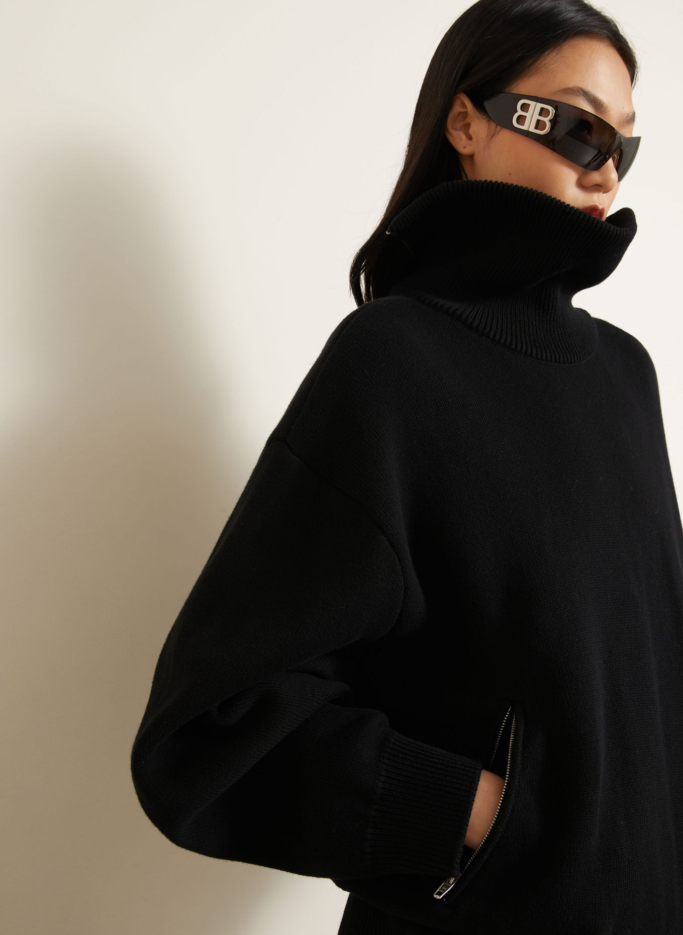 BALENCIAGA Pull col zippé BACK-TO-FRONT: NOIR