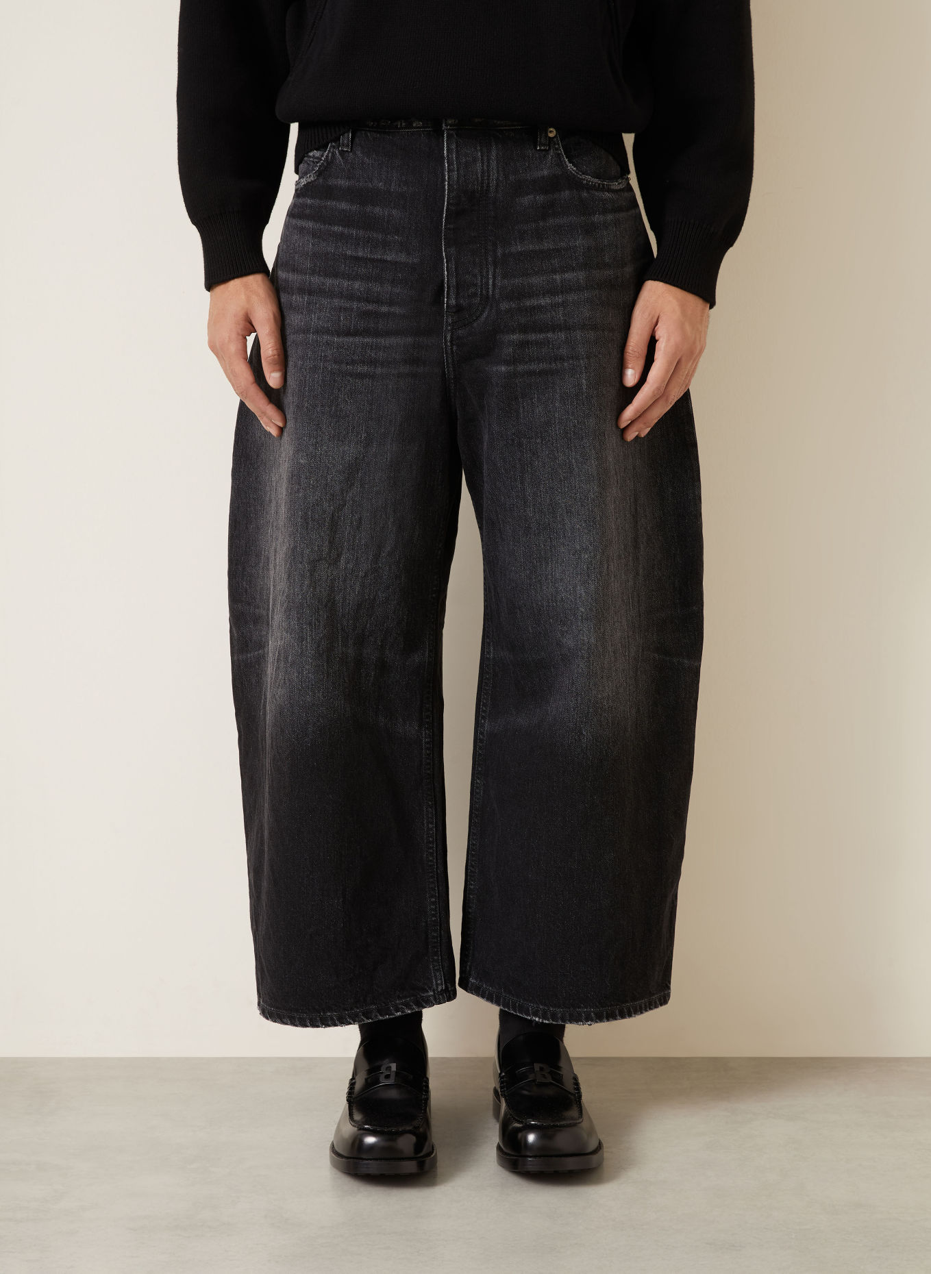 BALENCIAGA Jeansy o kroju regular fit ze skróconą długością nogawek: 1000 BLACK