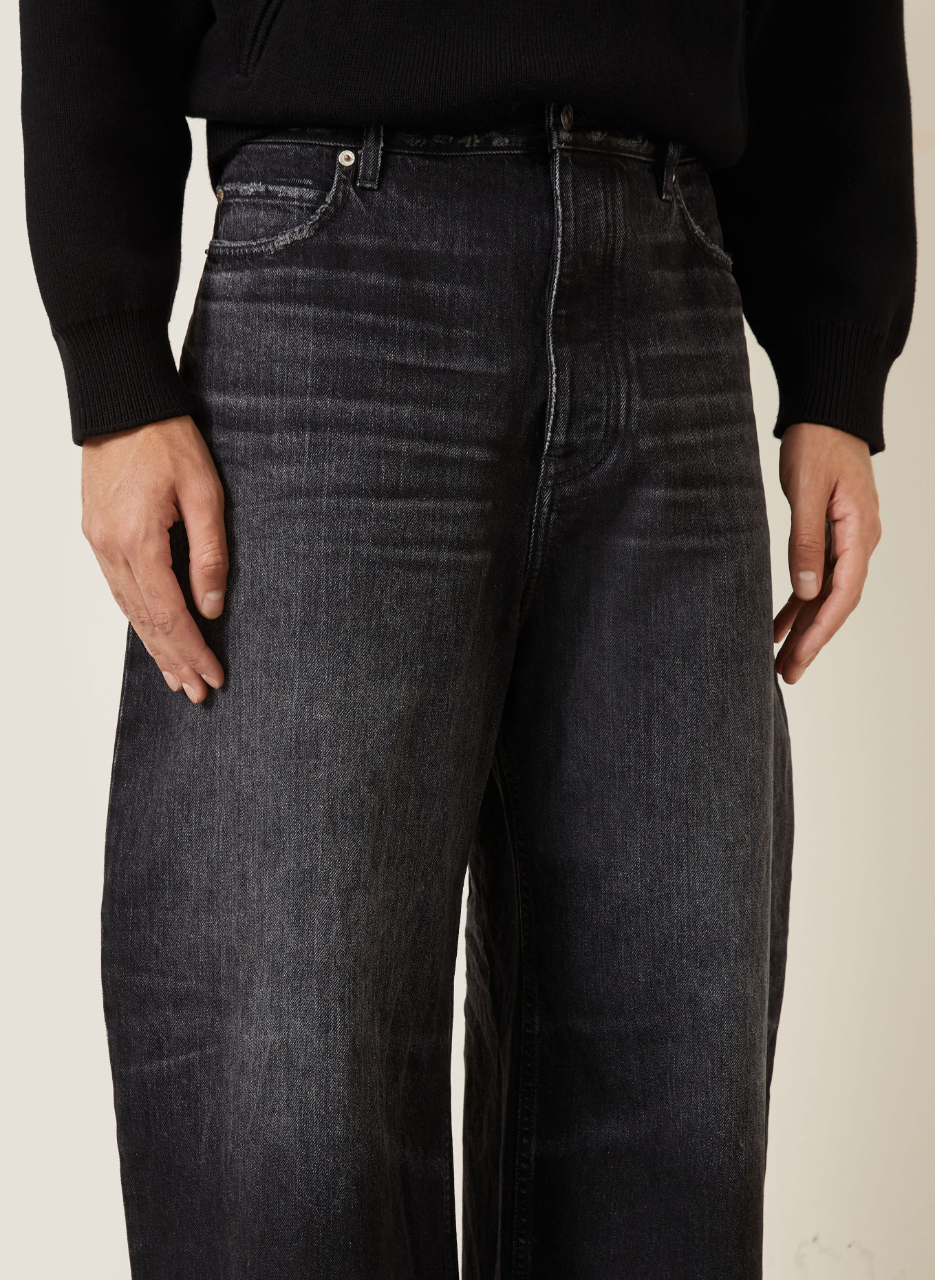 BALENCIAGA Jeansy o kroju regular fit ze skróconą długością nogawek: 1000 BLACK
