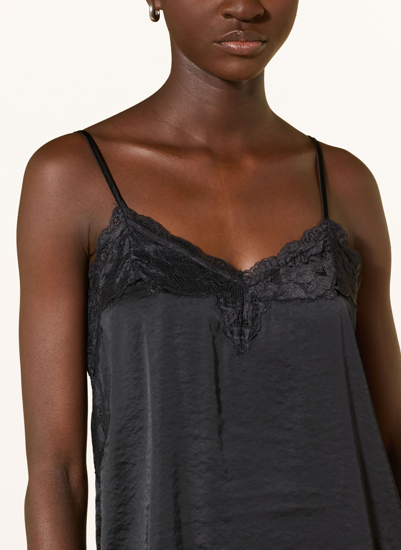 oui Satintop mit Spitze: SCHWARZ