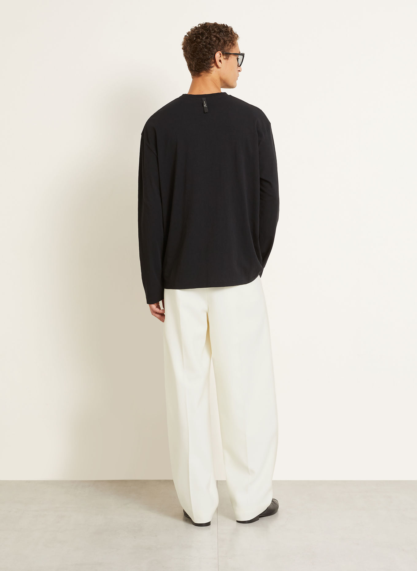 JACQUEMUS Long-sleeve shirt Limited Edition T-Shirt: BLACK