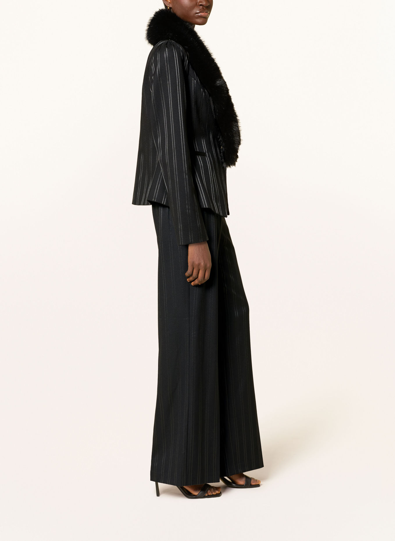 Joseph Ribkoff Pantaloni Marlene: NEGRU