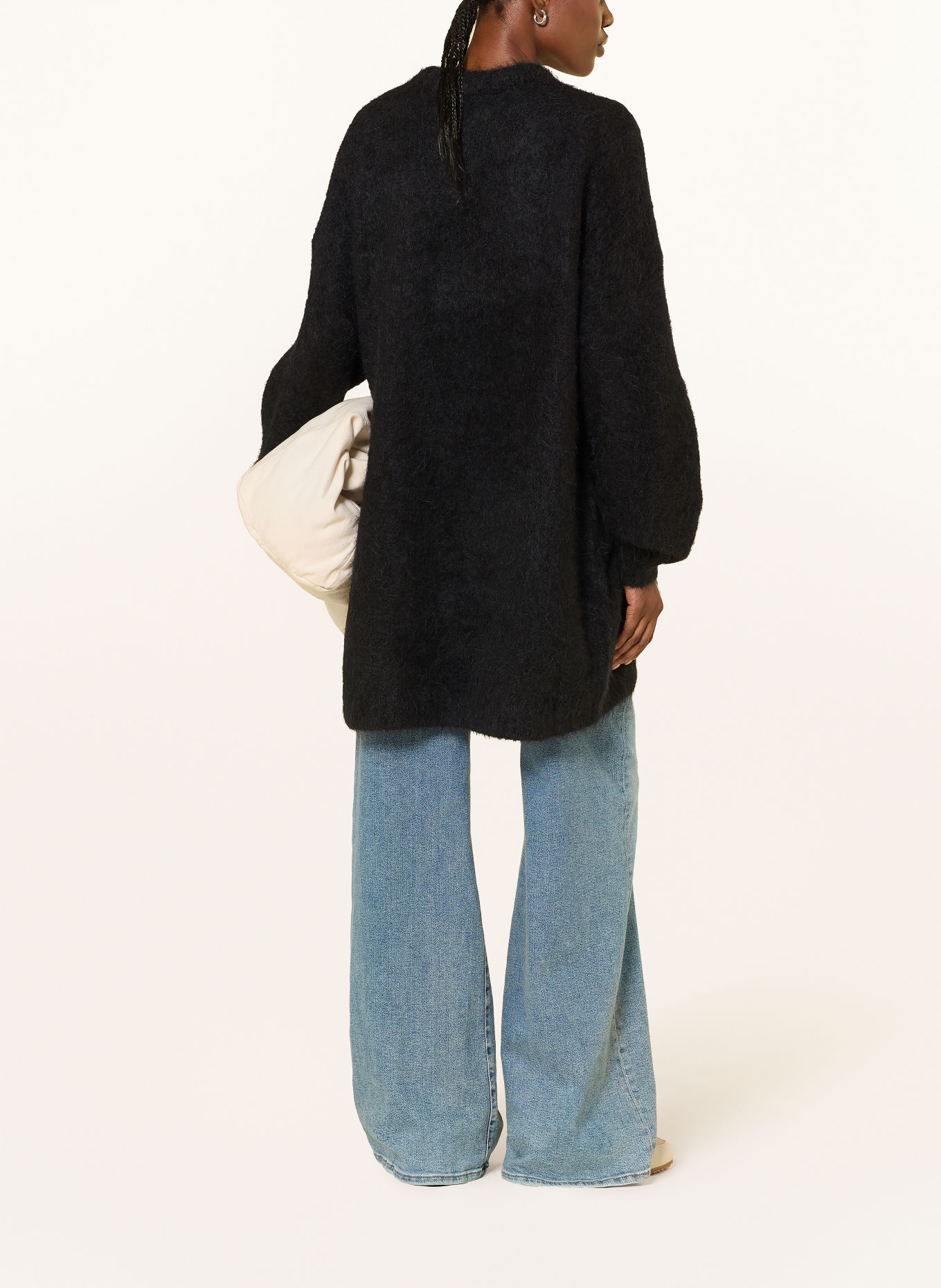 American Vintage Oversized svetry NIBY s alpakou: ČERNÁ