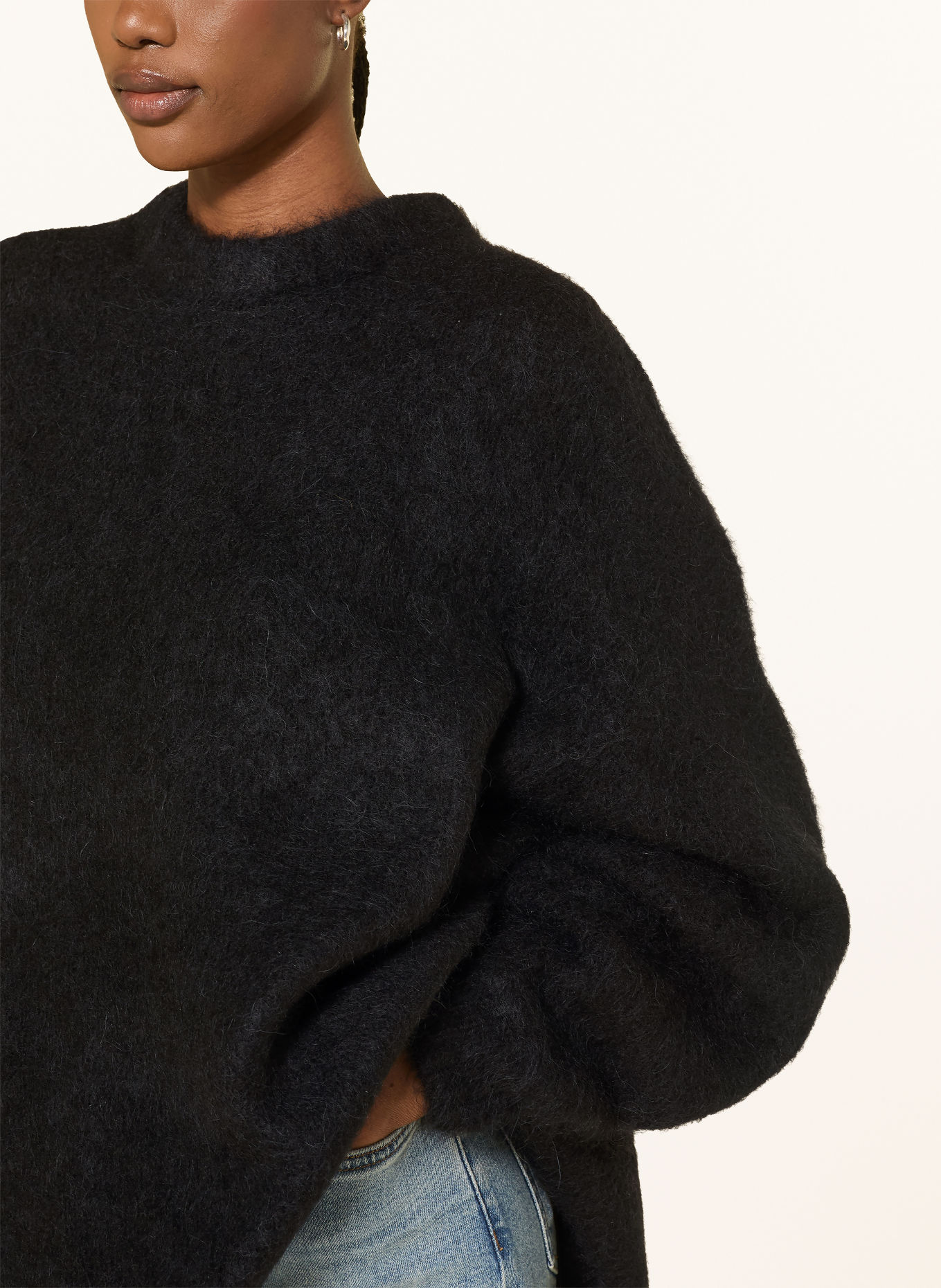 American Vintage Oversized svetry NIBY s alpakou: ČERNÁ