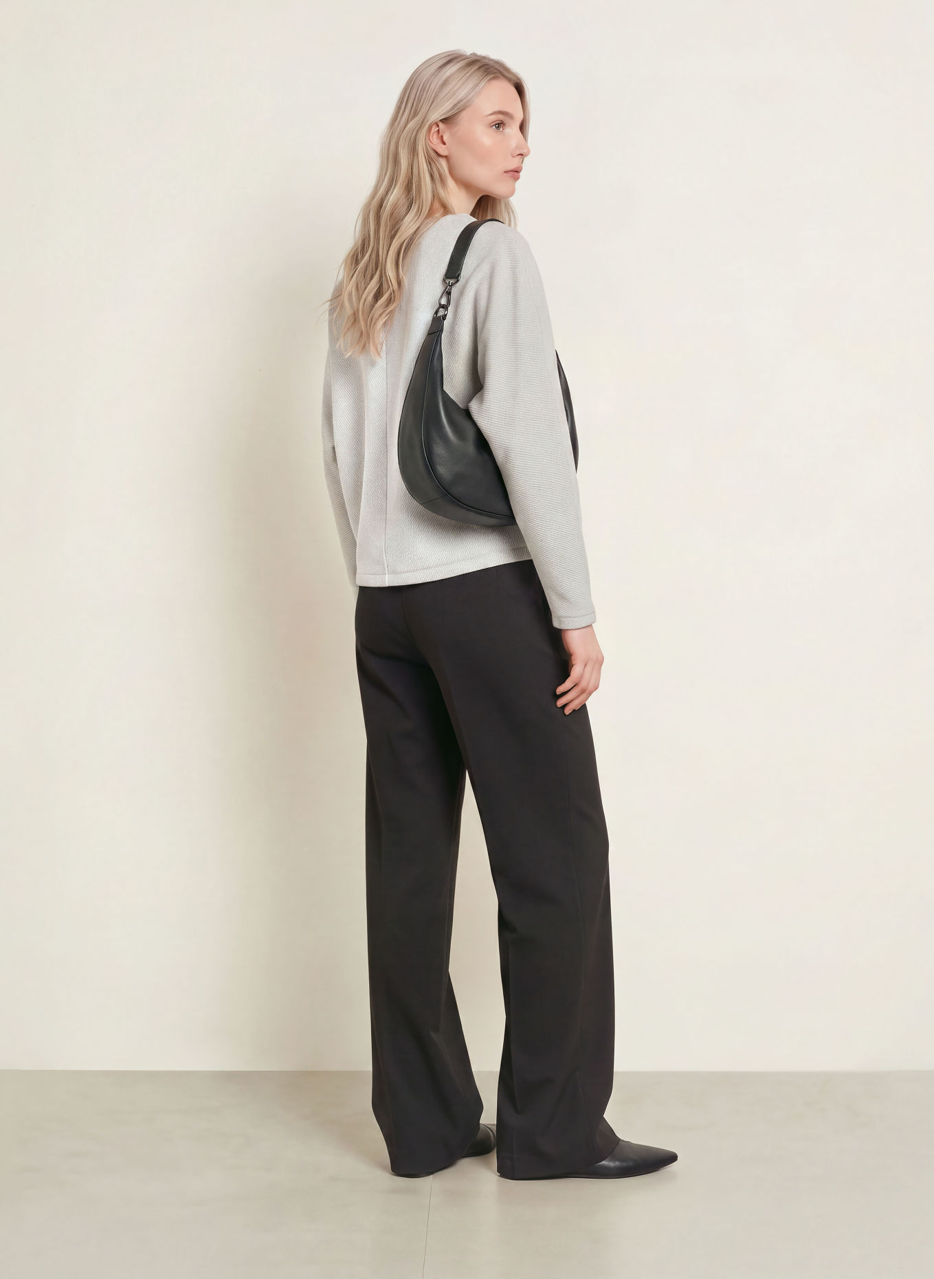 someday KERIKA Sweatshirt: ECRU / OLIVE