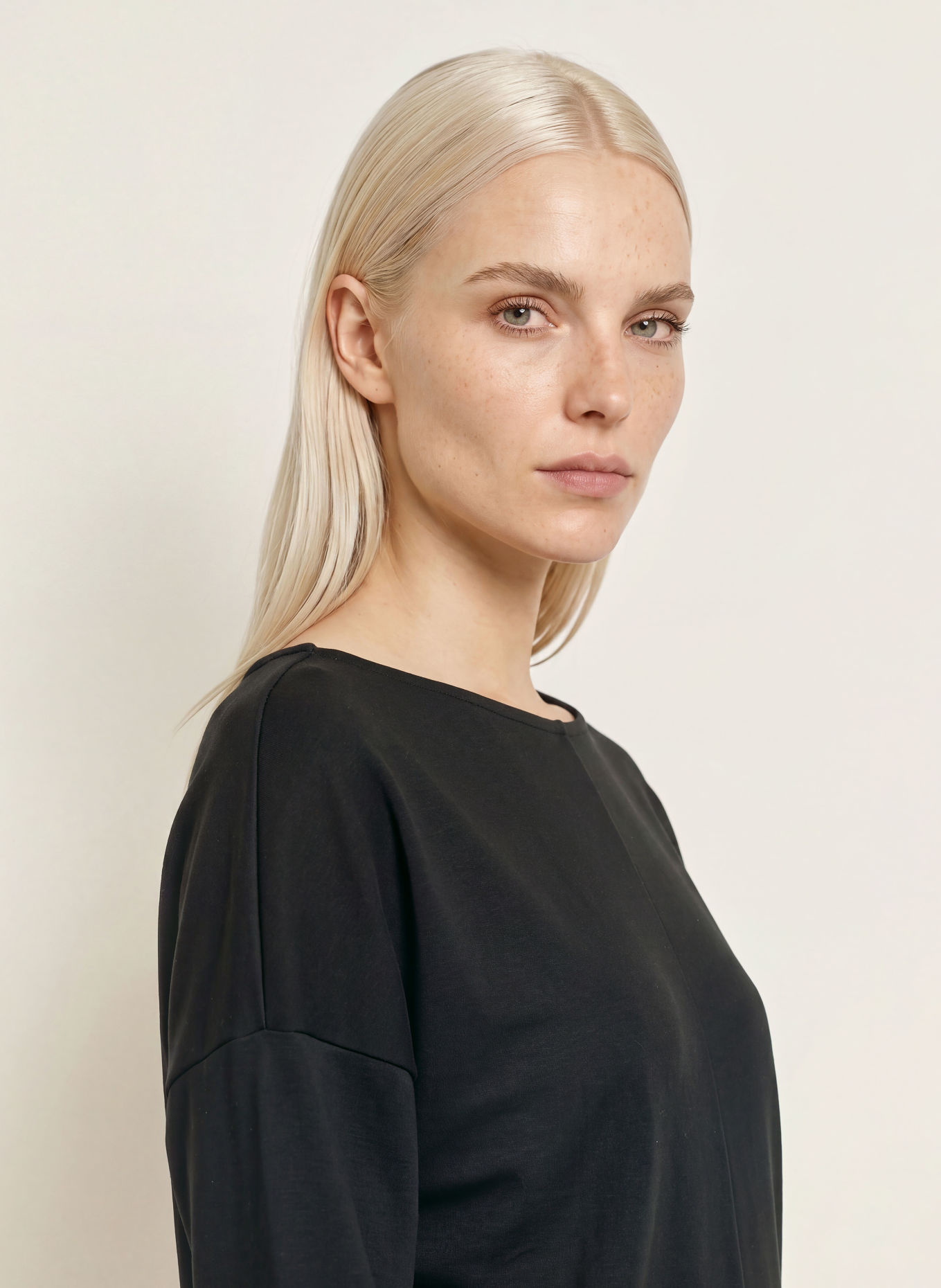 OPUS Sweatshirt SUISA: NOIR