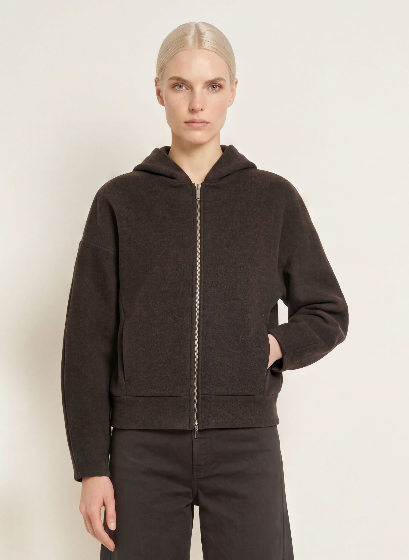 OPUS Sweat zippé GEISI: MARRON FONCÉ