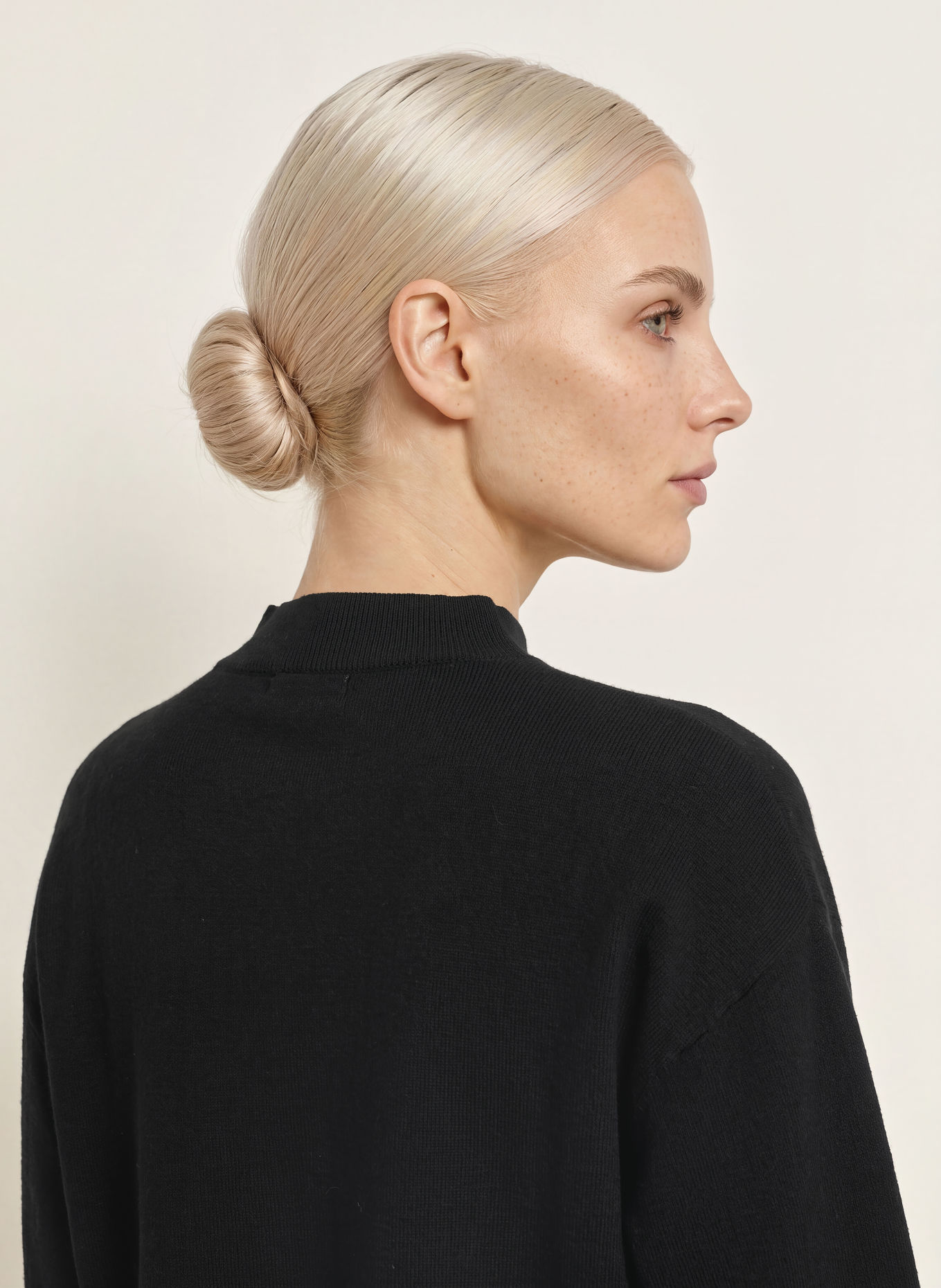 OPUS Pull PUNUS: NOIR
