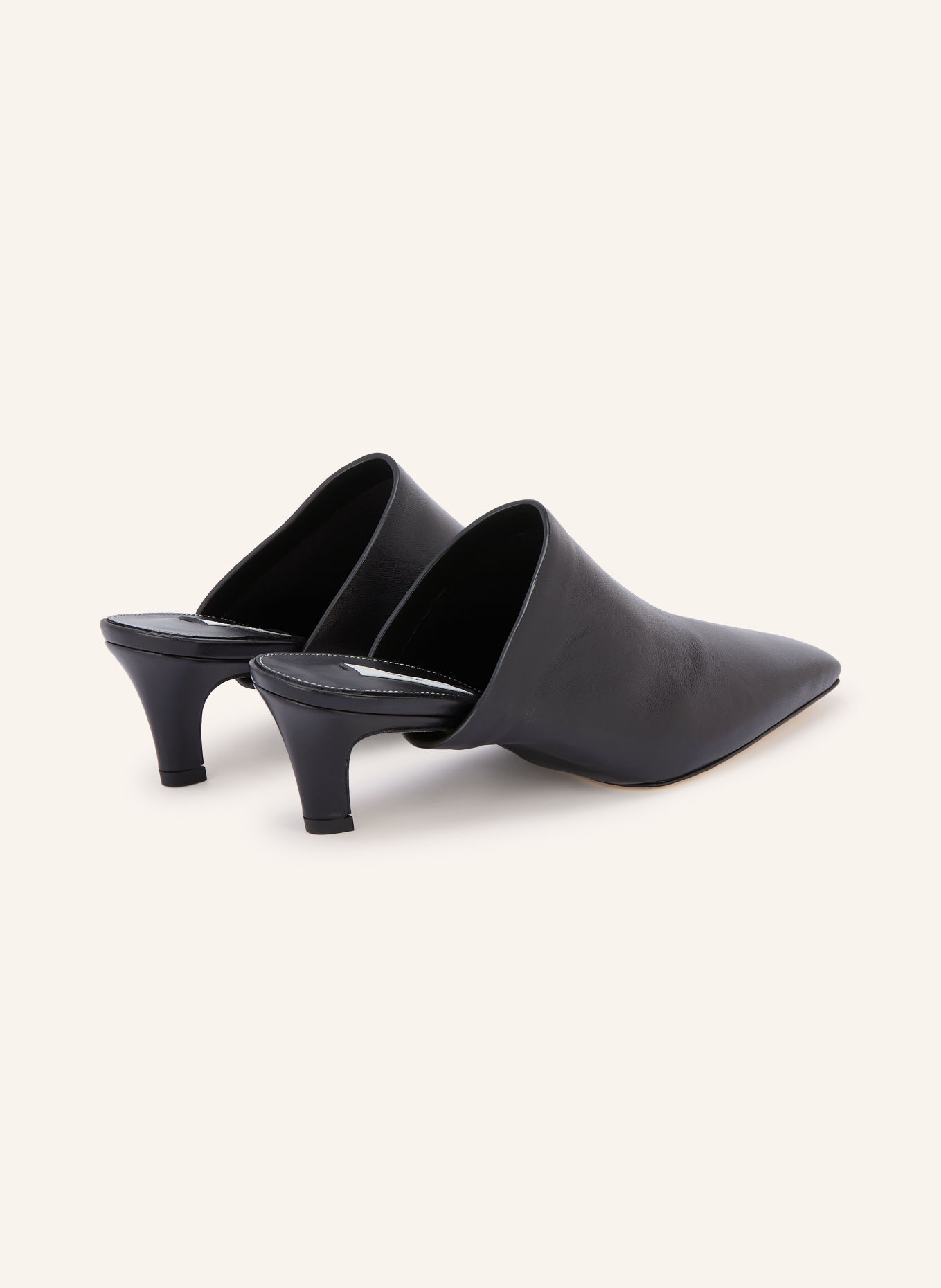 TOTEME Mules: SVART
