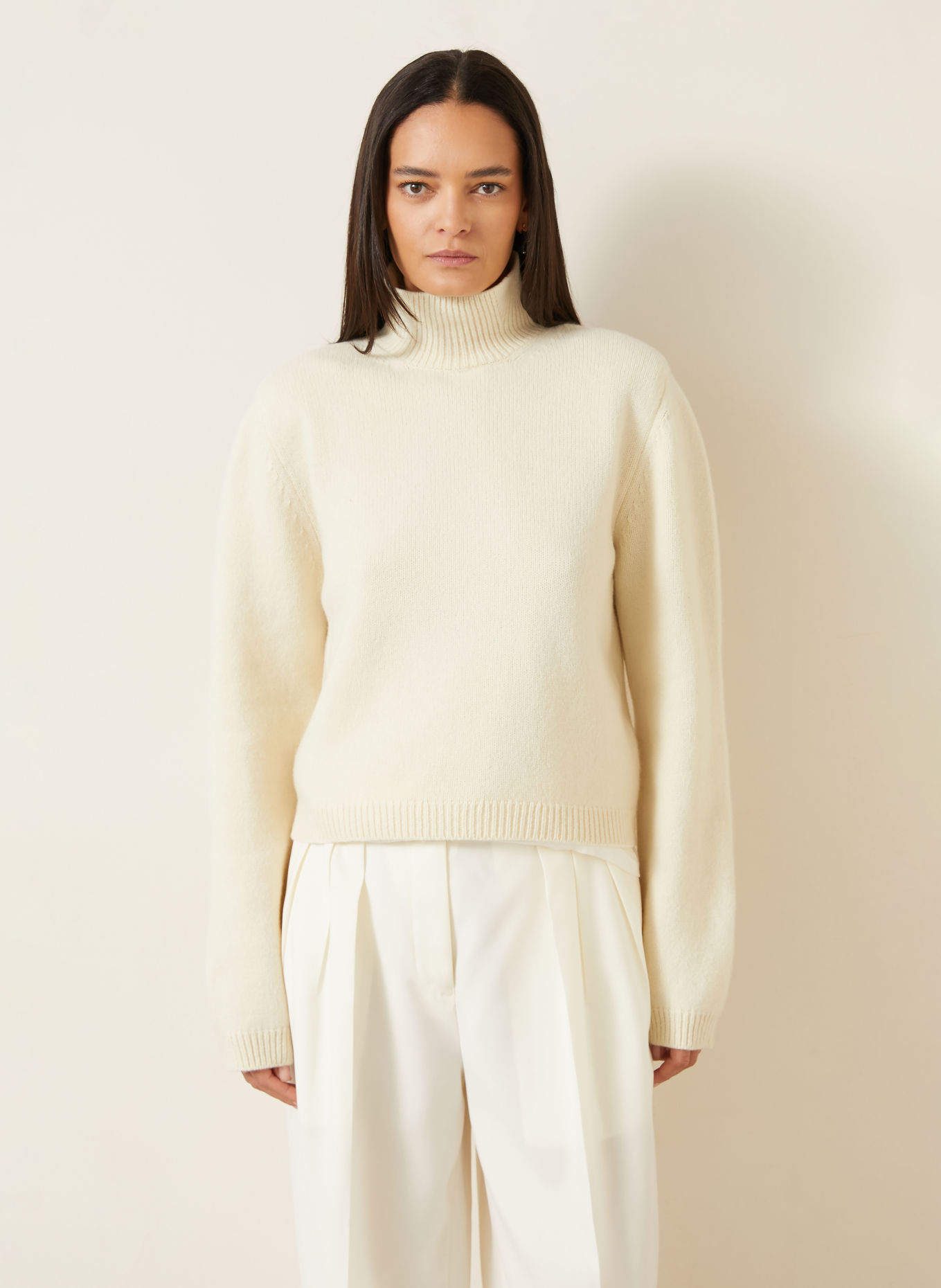 RÓHE Cashmere Sweaters: CREAM