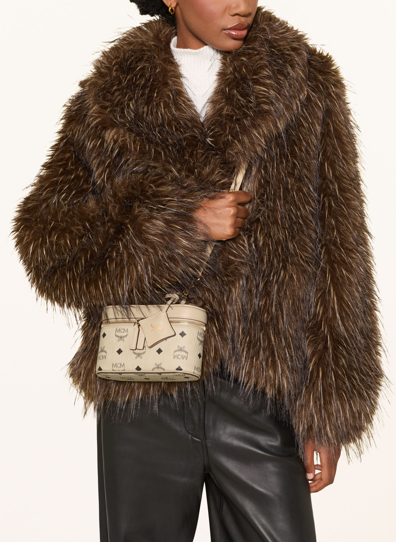 MCM AREN VISETOS Crossbody Bag: BEIGE / GOLD / BLACK