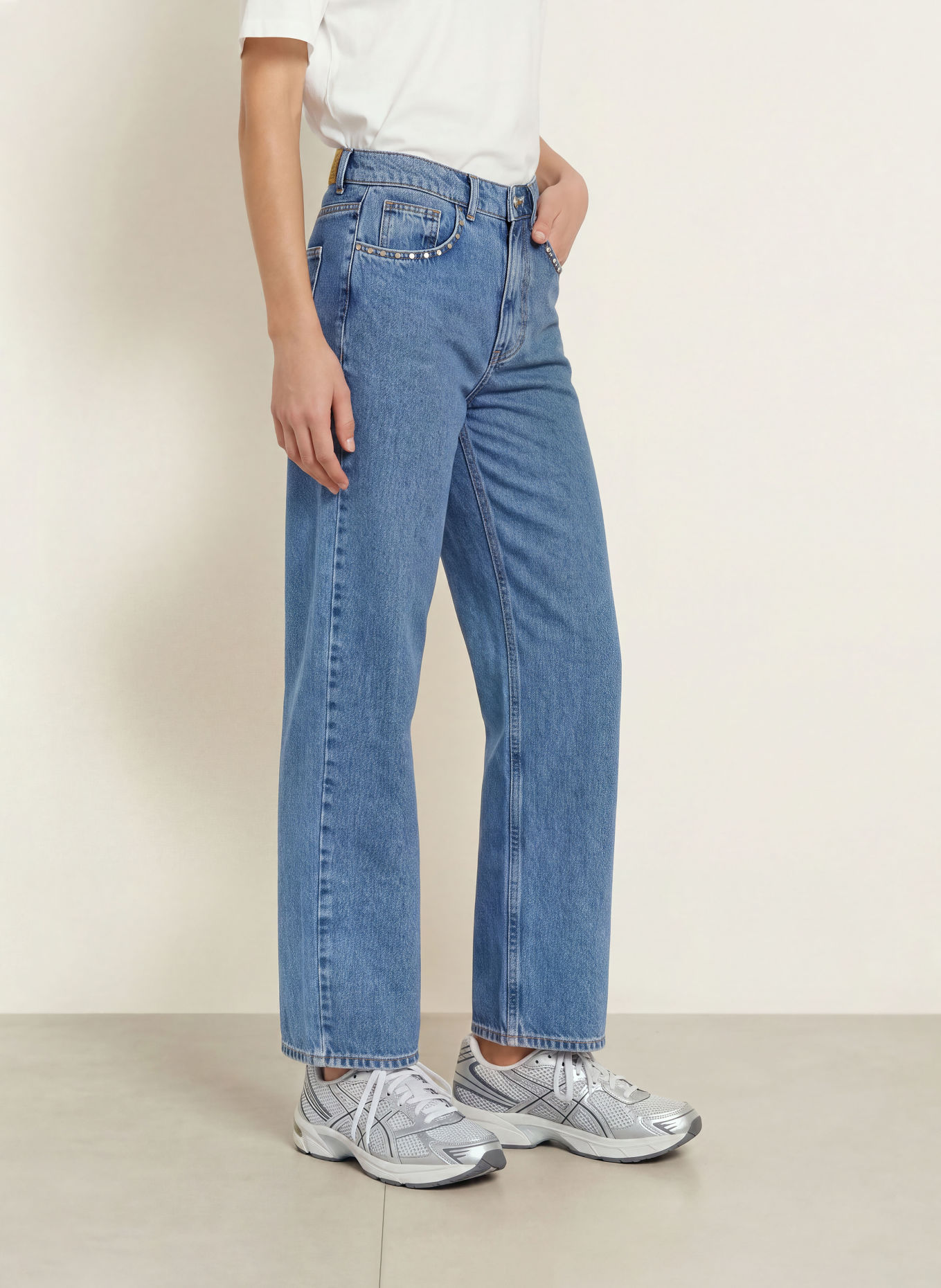 OH APRIL JUTTA Straight jeans with Rivets: 2007 Denim Mid Blue