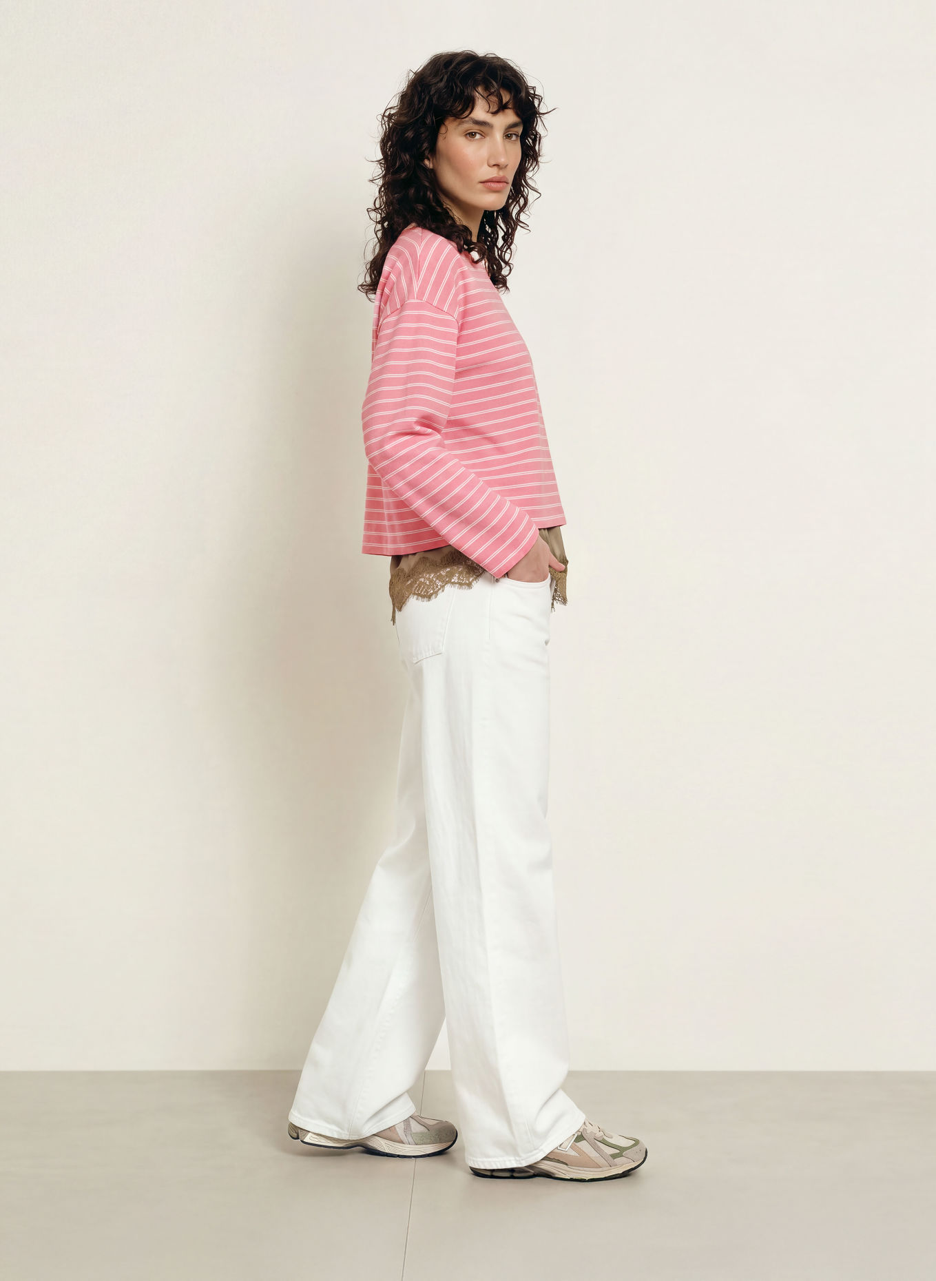 OH APRIL Longsleeve: ROZE / WIT