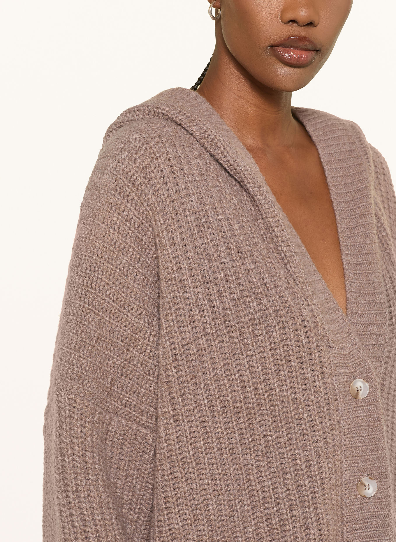 by Aylin Koenig Vest TONI van merinowol: TAUPE