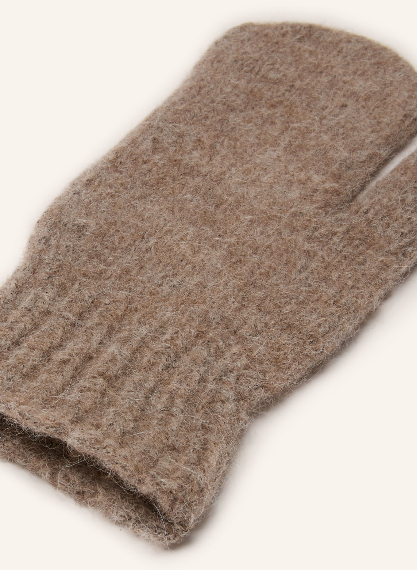 by Aylin Koenig Moufles RUPY en alpaga: TAUPE