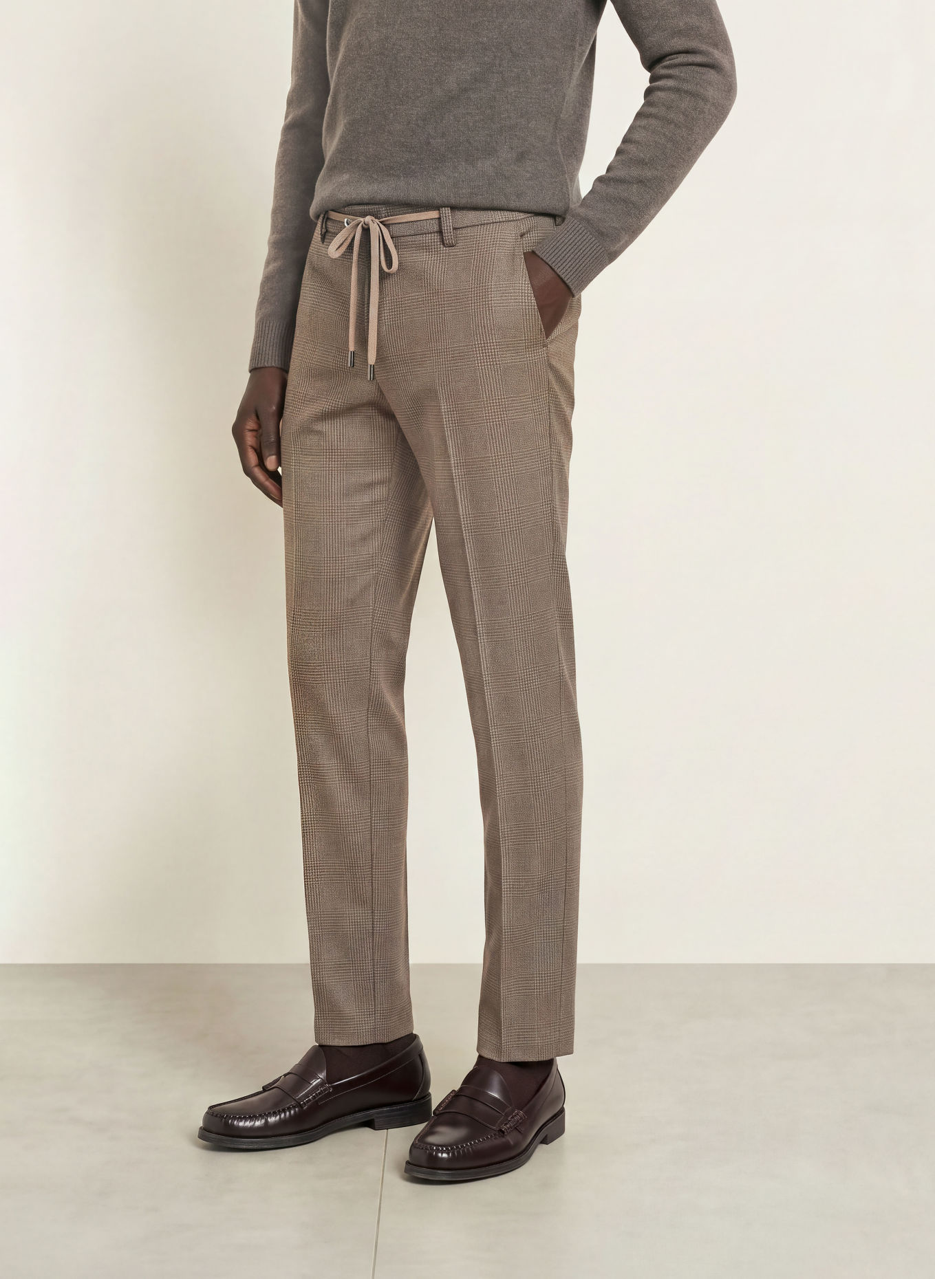DISTRETTO 12 Pantaloni CARRACCI YORK Extra Slim Fit: 0025 TORTORA