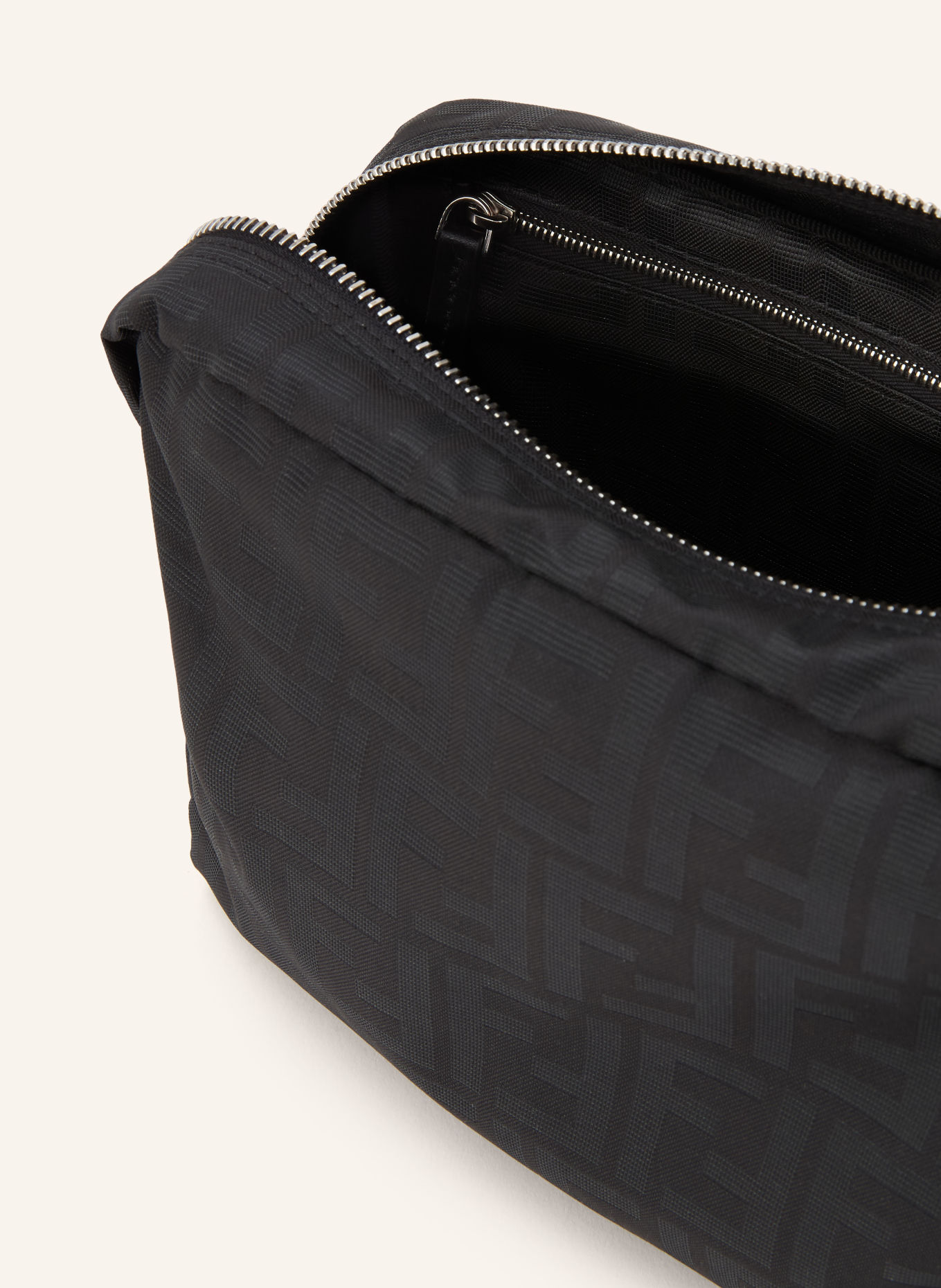 FENDI Kulturtasche MEDIUM FF LIGHT: SCHWARZ / SILBER