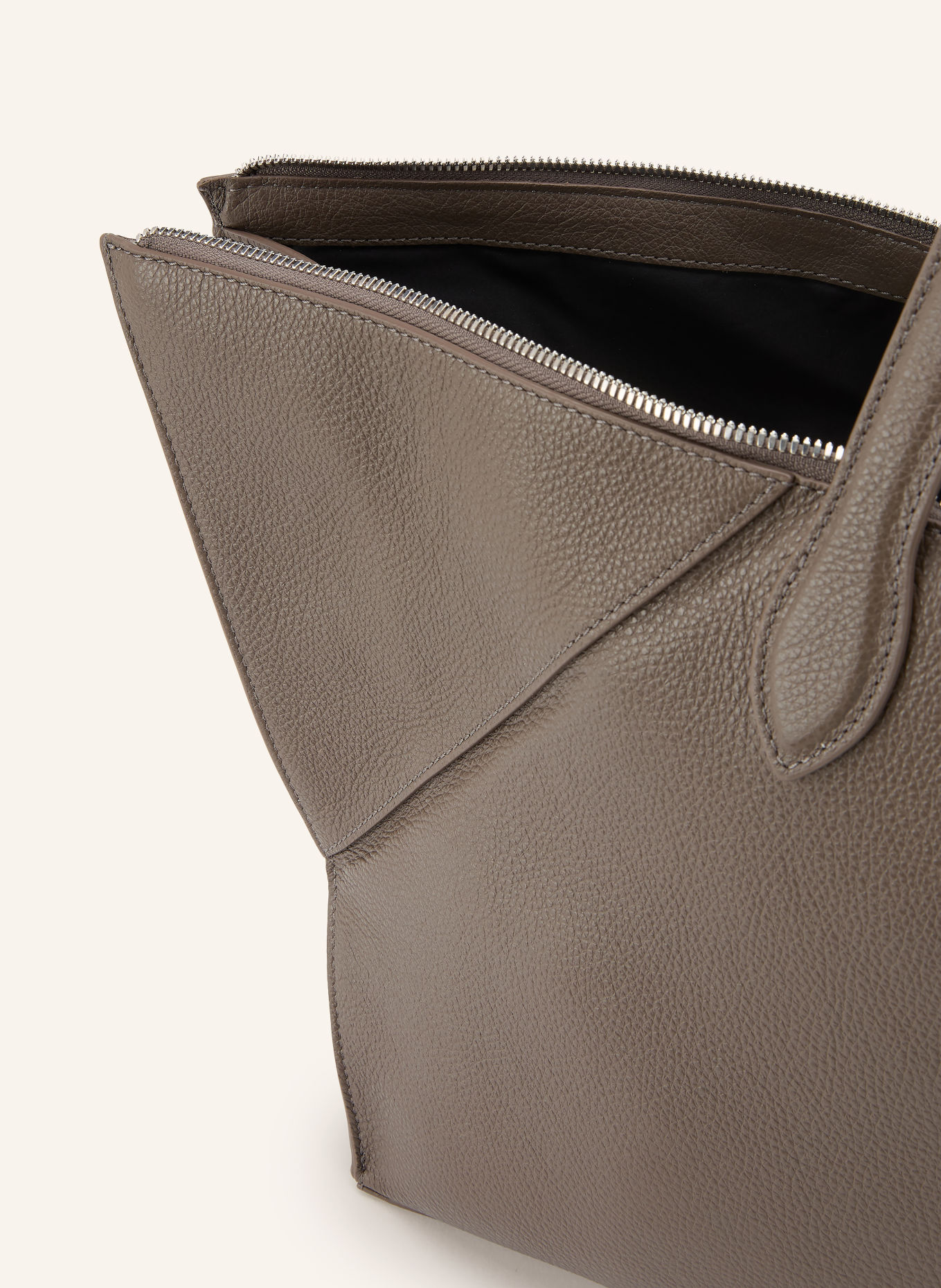 AESTHER EKME Shoppers: TAUPE / ZILVER