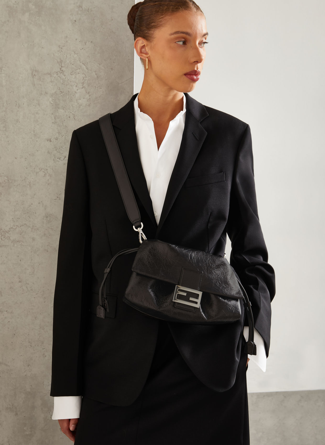 FENDI Handtas BAGUETTE SOFT MEDIUM: ZWART