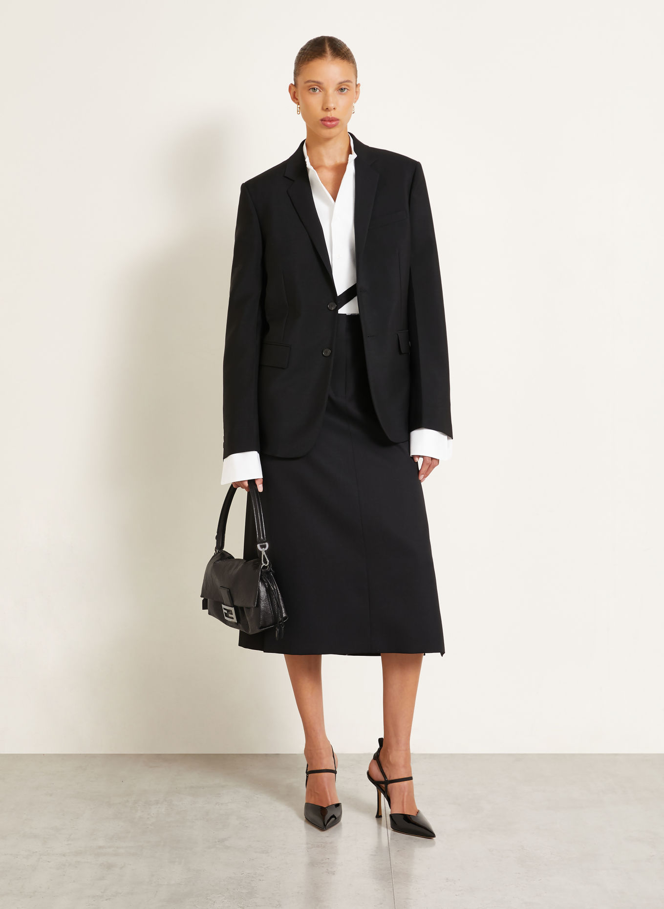 FENDI Handtas BAGUETTE SOFT MEDIUM: ZWART