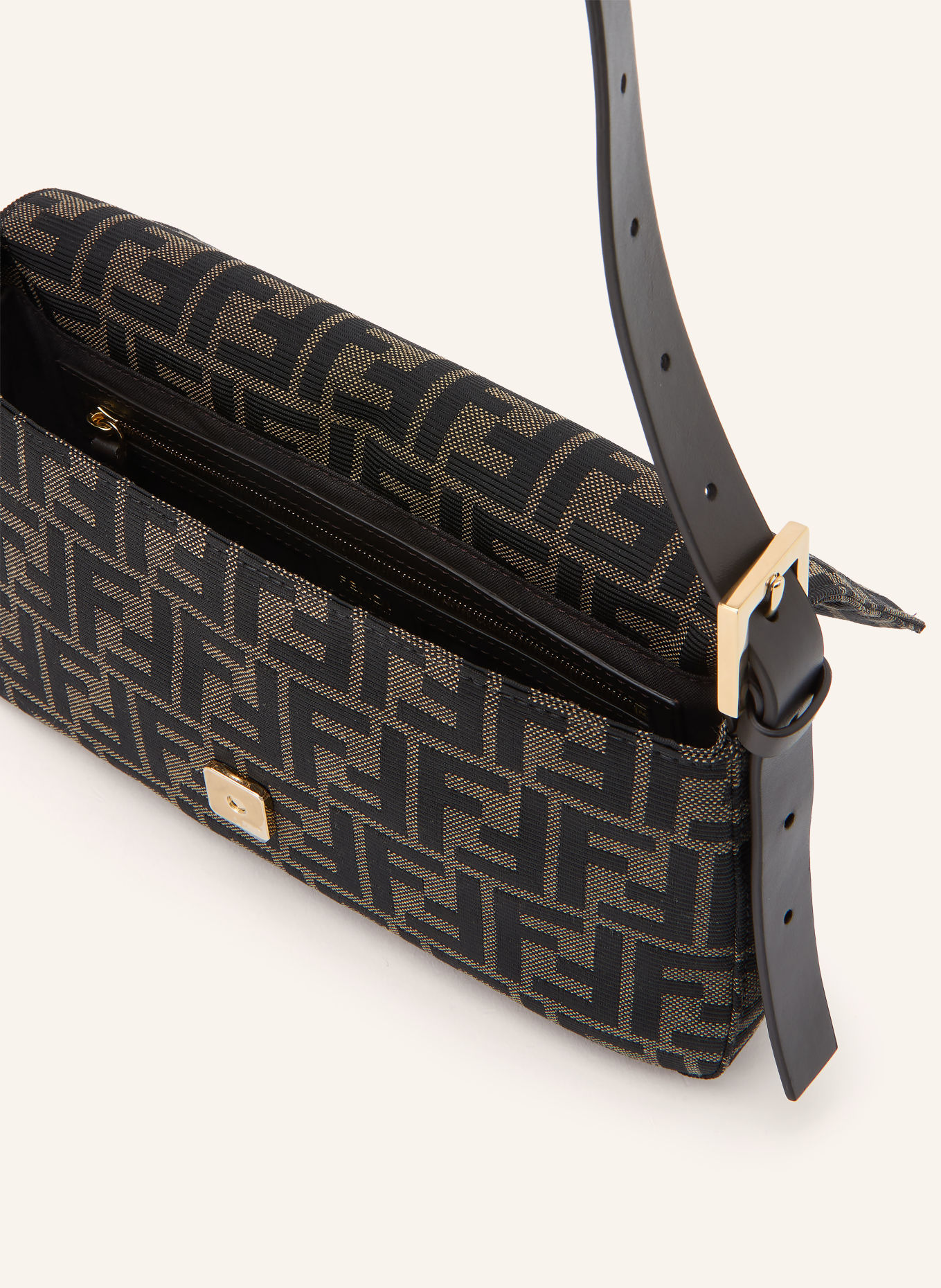 FENDI Sac épaule BAGUETTE: MARRON / NOIR