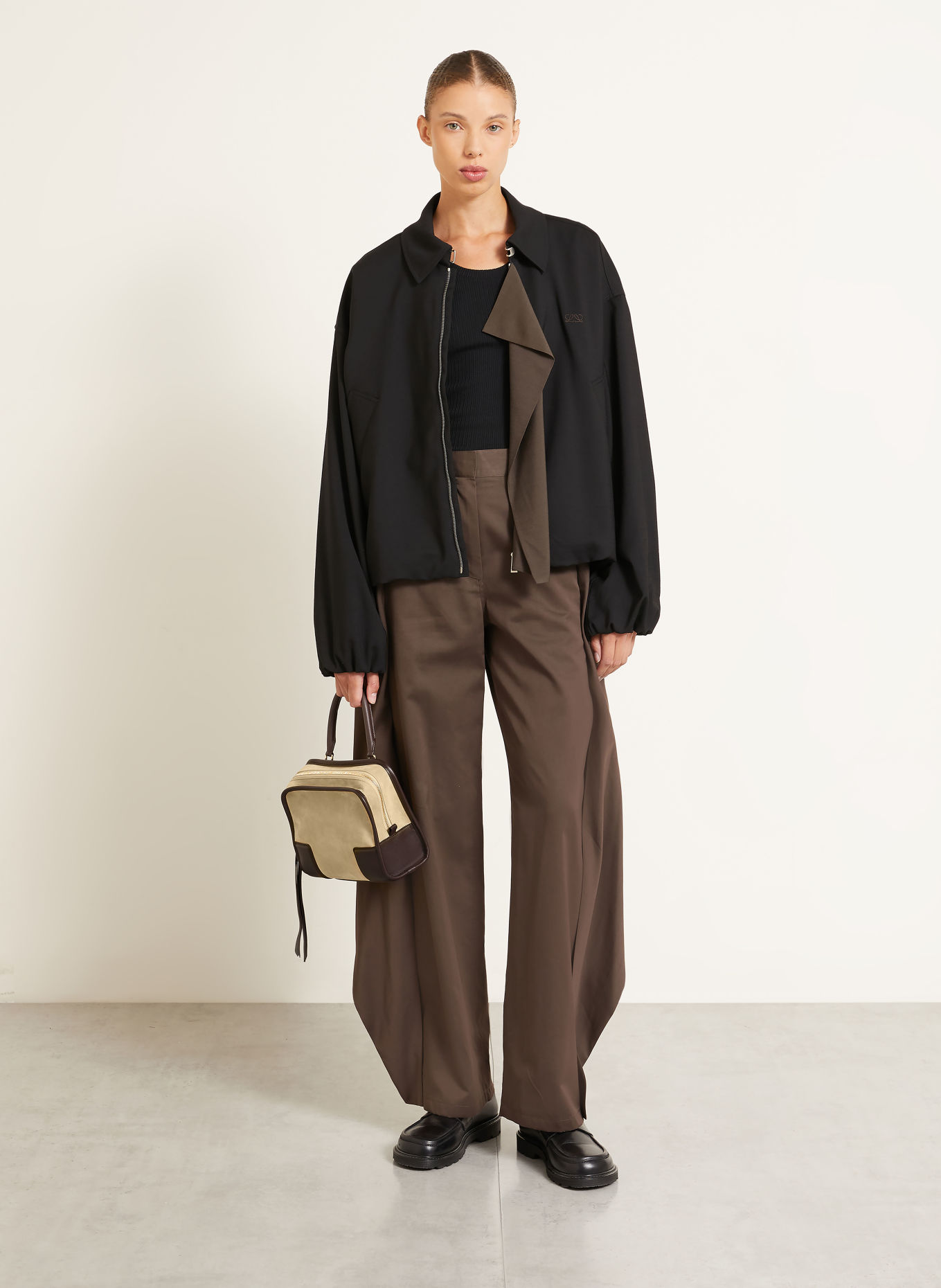 LOEWE Handtasche AMAZONA 180 SMALL: DUNKELBRAUN / GOLD / HELLBRAUN