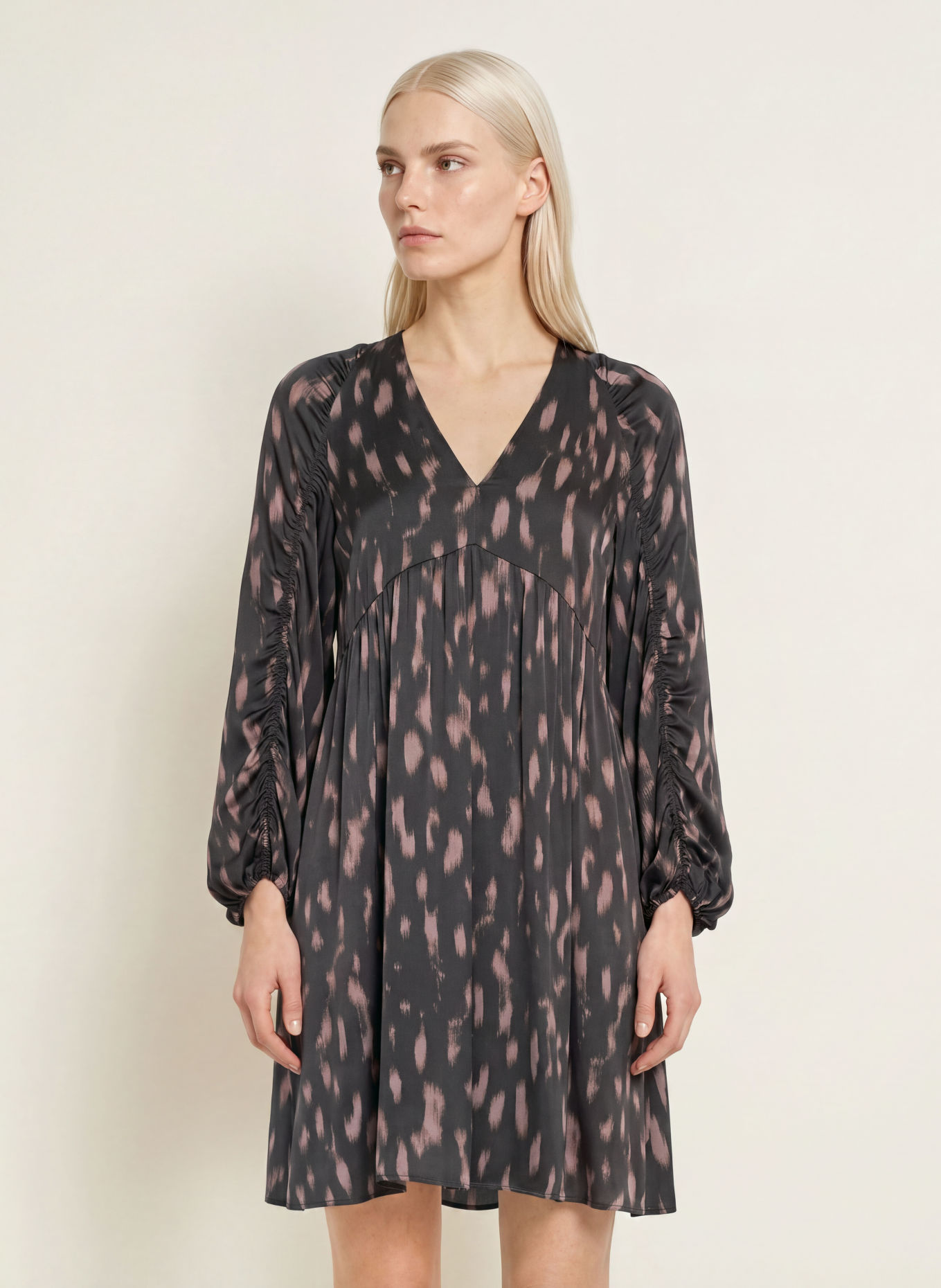 Marc O'Polo Satin dress: DARK GRAY / ROSE