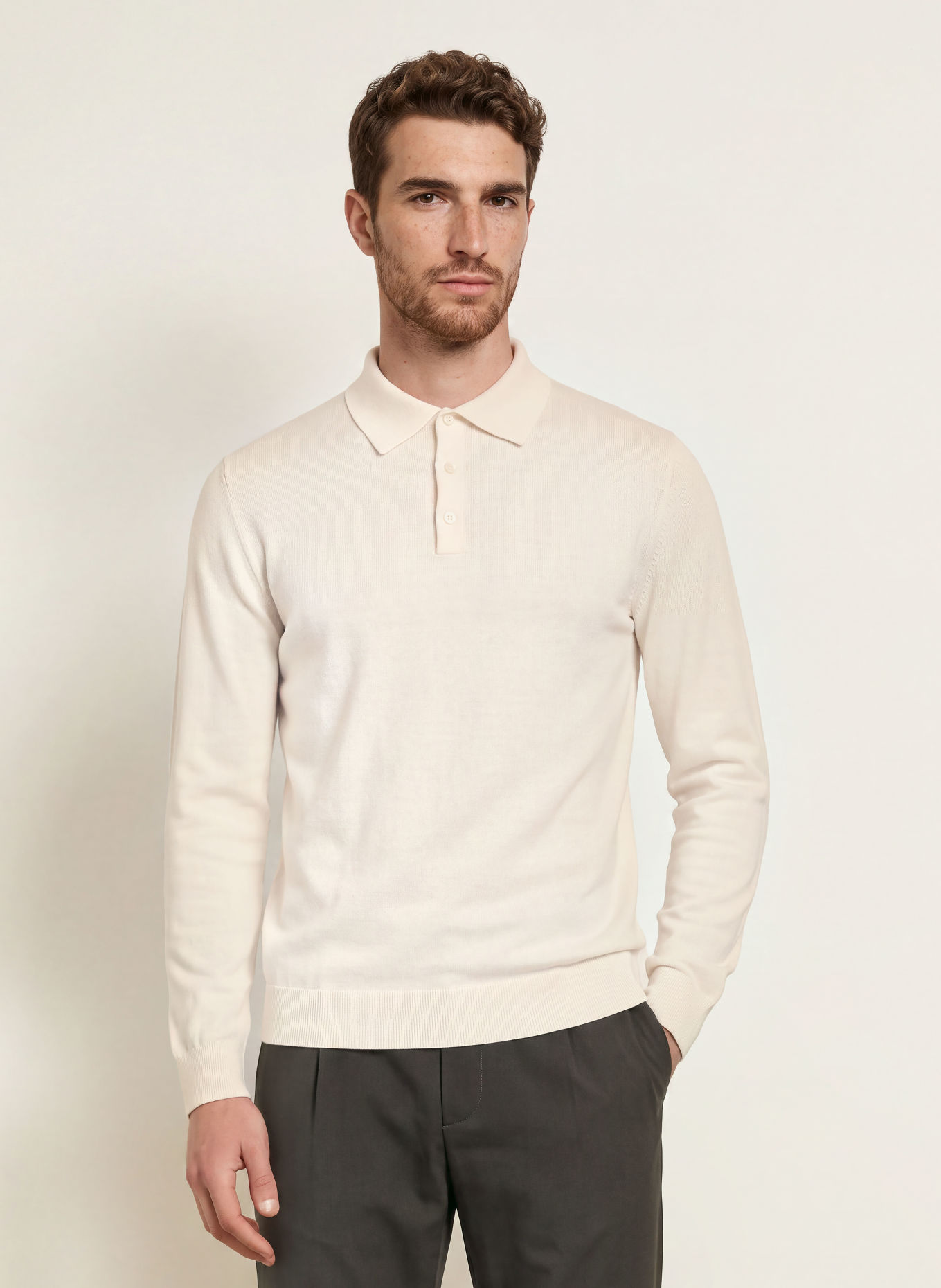 CRUNA Gebreid poloshirt: CRÈME