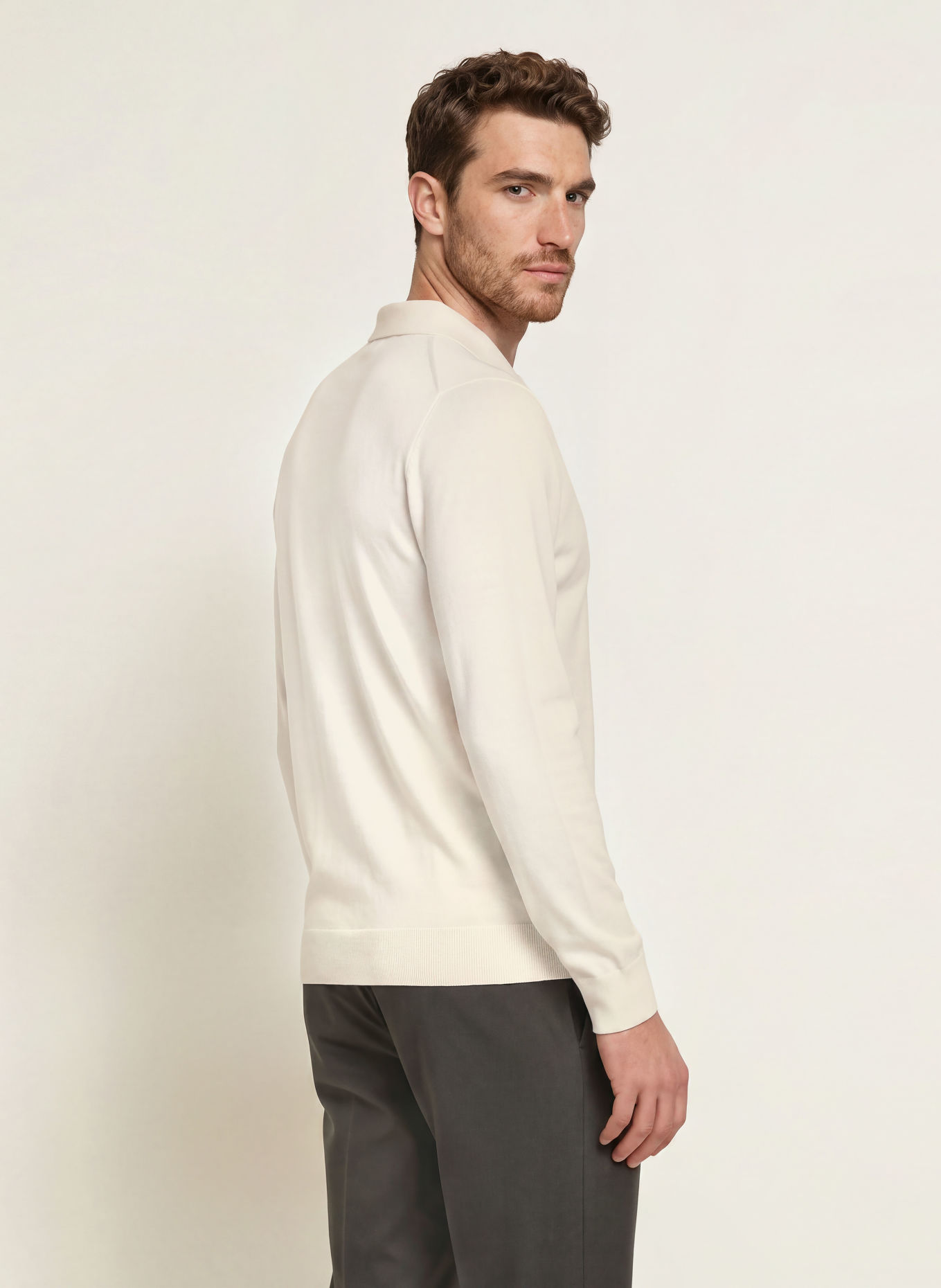 CRUNA Gebreid poloshirt: CRÈME