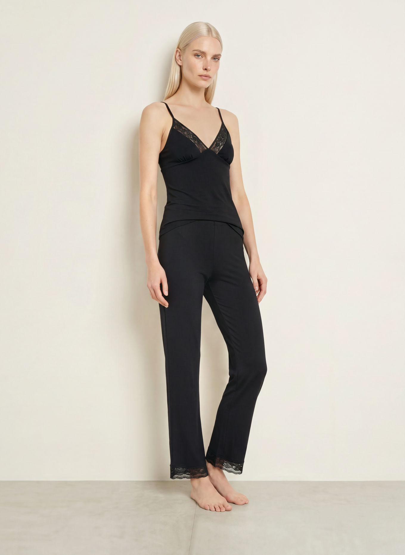 Triumph Schlaftop COMFORT ALLURE: SCHWARZ