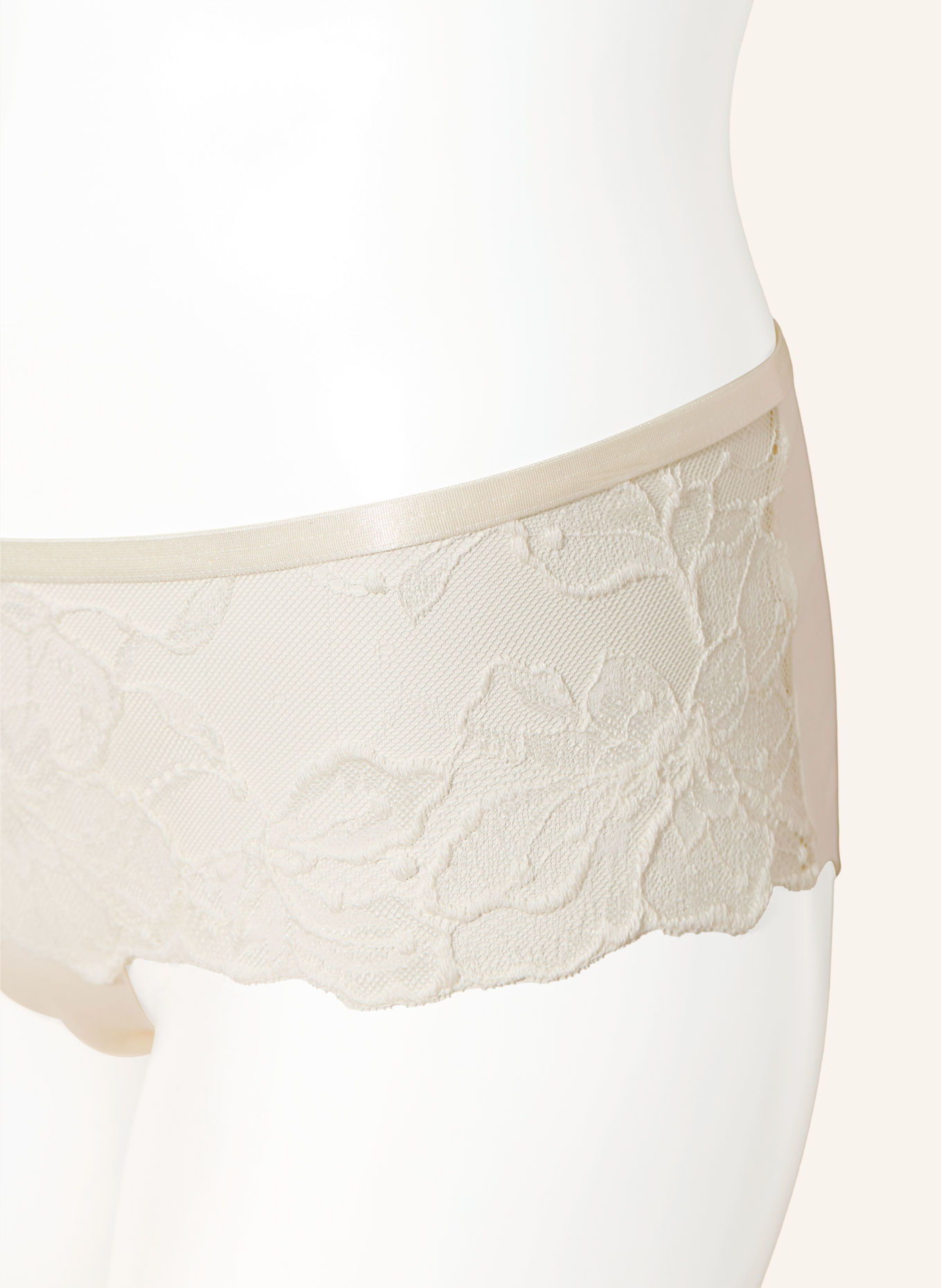 Triumph Trosor WILD GARDENIA: ECRU