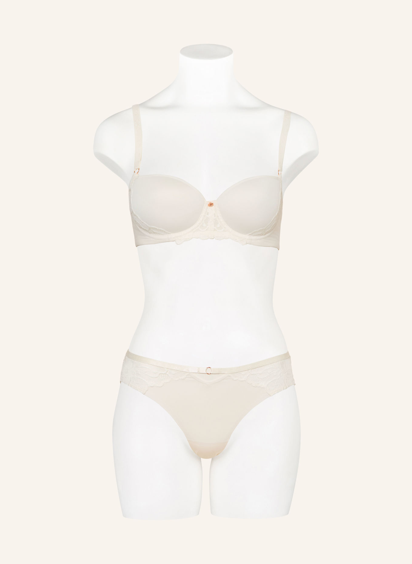 Triumph Trosor WILD GARDENIA med utskärningar: ECRU