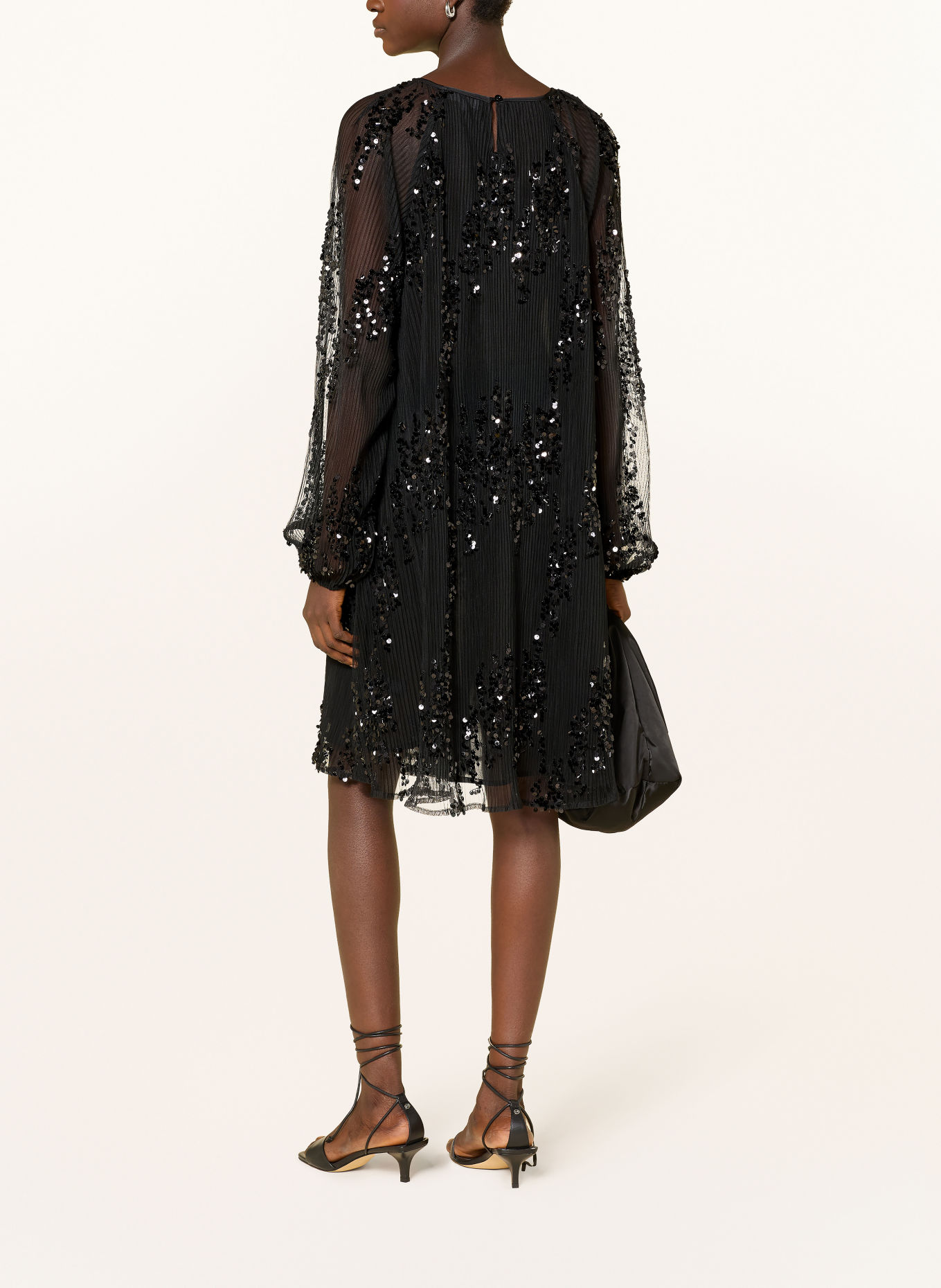 darling harbour Pleated dress with sequins: BLACK