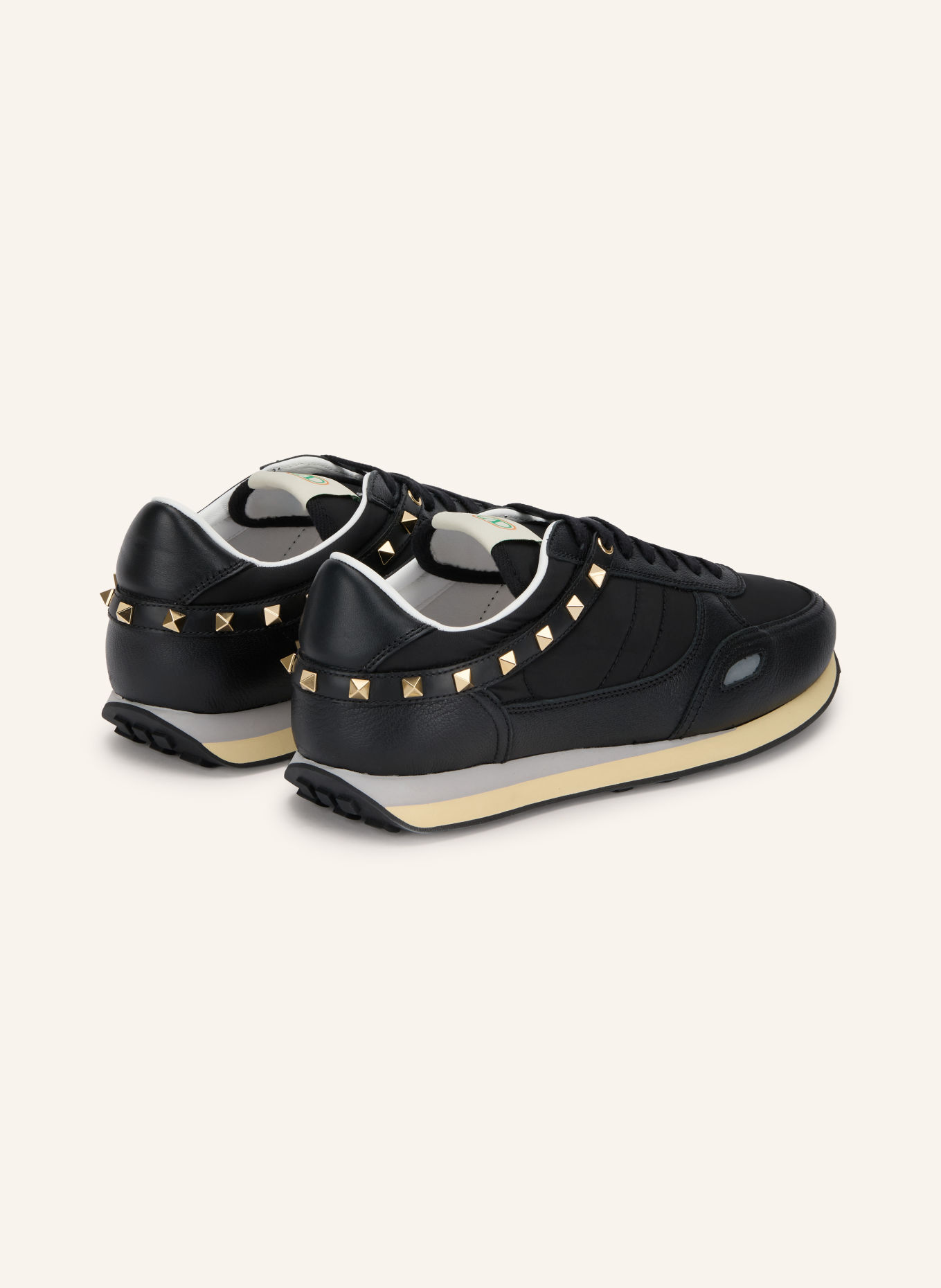 VALENTINO GARAVANI Sneaker STUD UP mit Nieten: SCHWARZ / GOLD