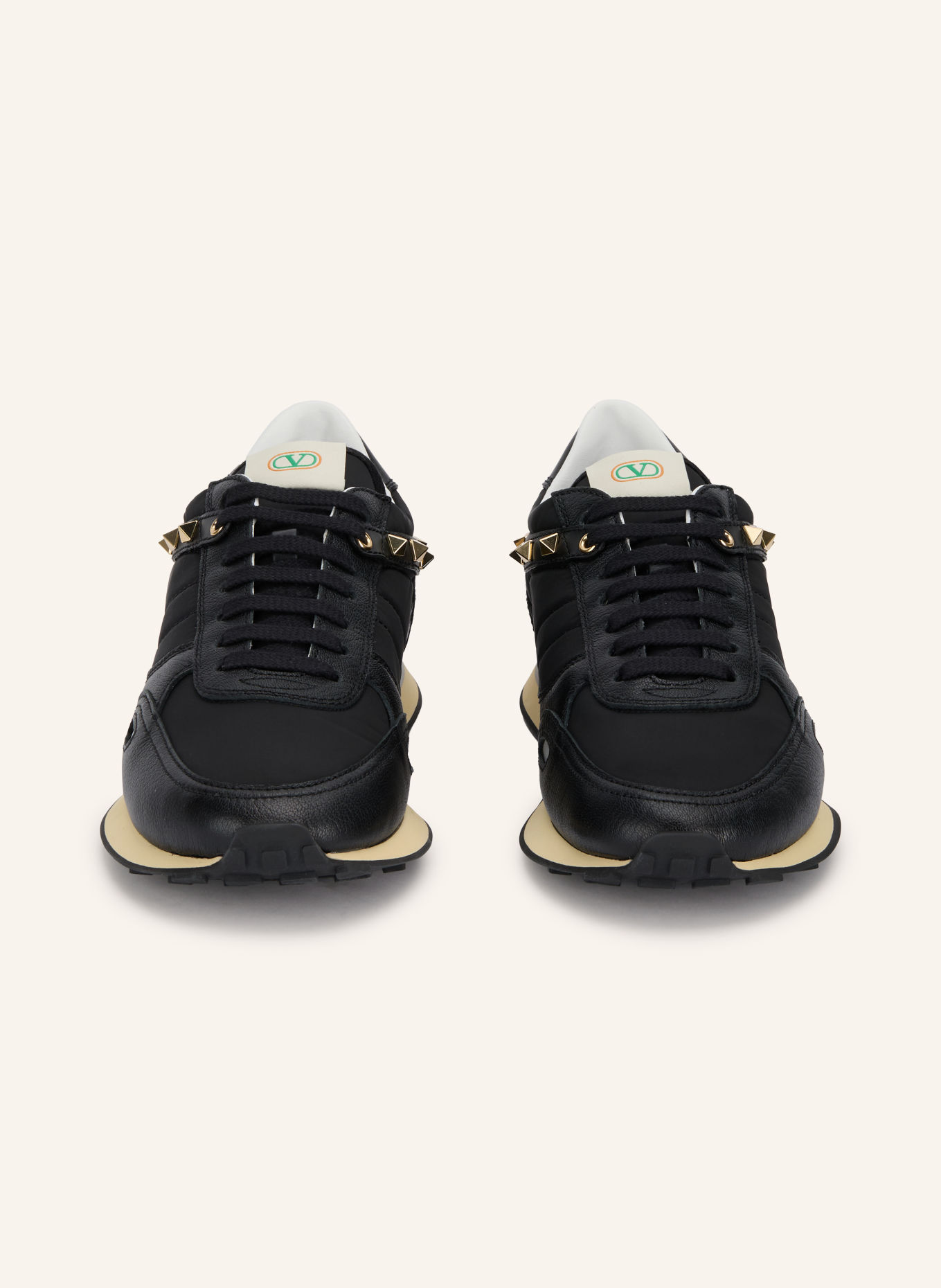 VALENTINO GARAVANI Sneaker STUD UP mit Nieten: SCHWARZ / GOLD