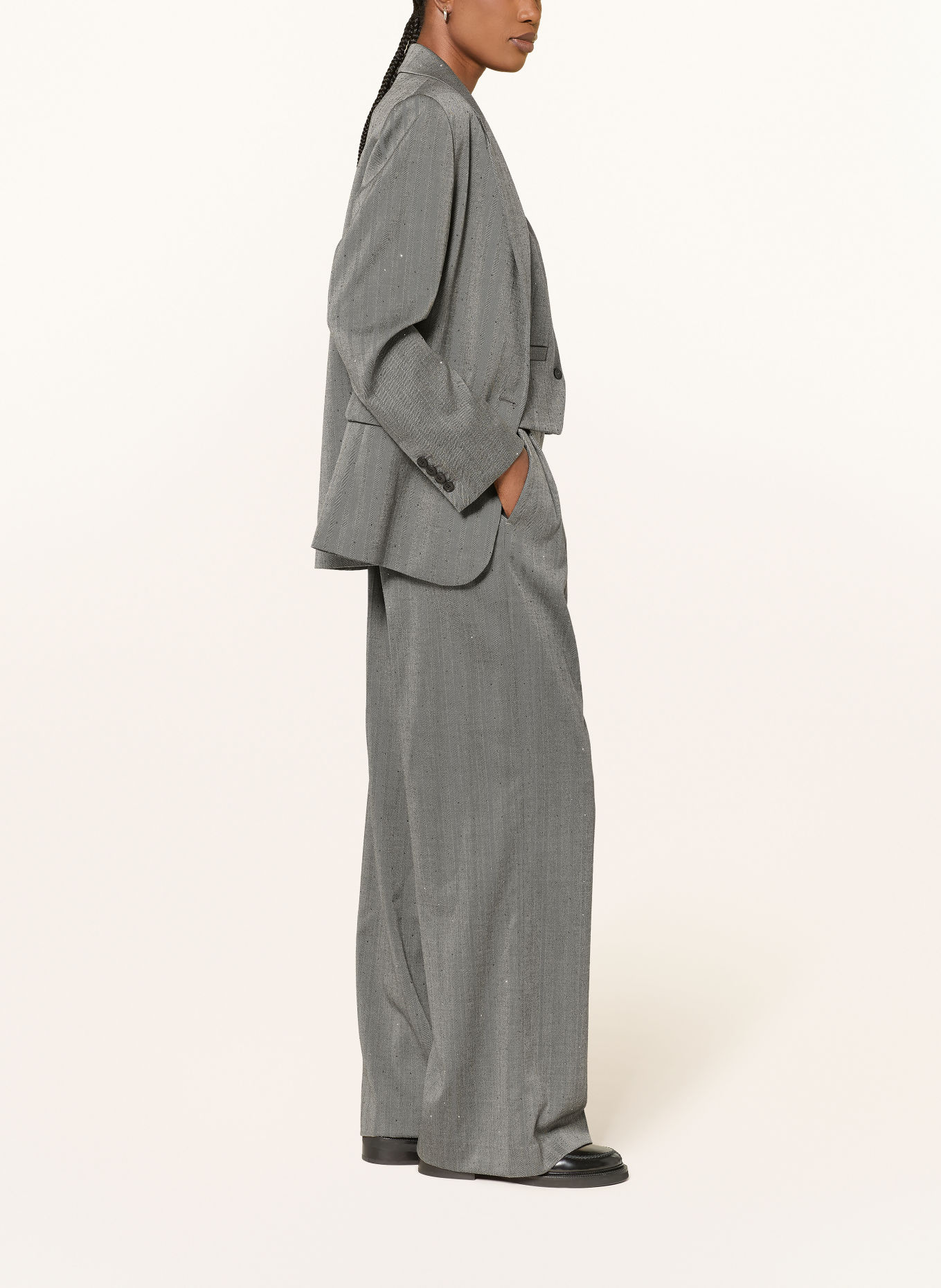 maje Marlenehose mit Schmucksteinen: GRAU / DUNKELGRAU