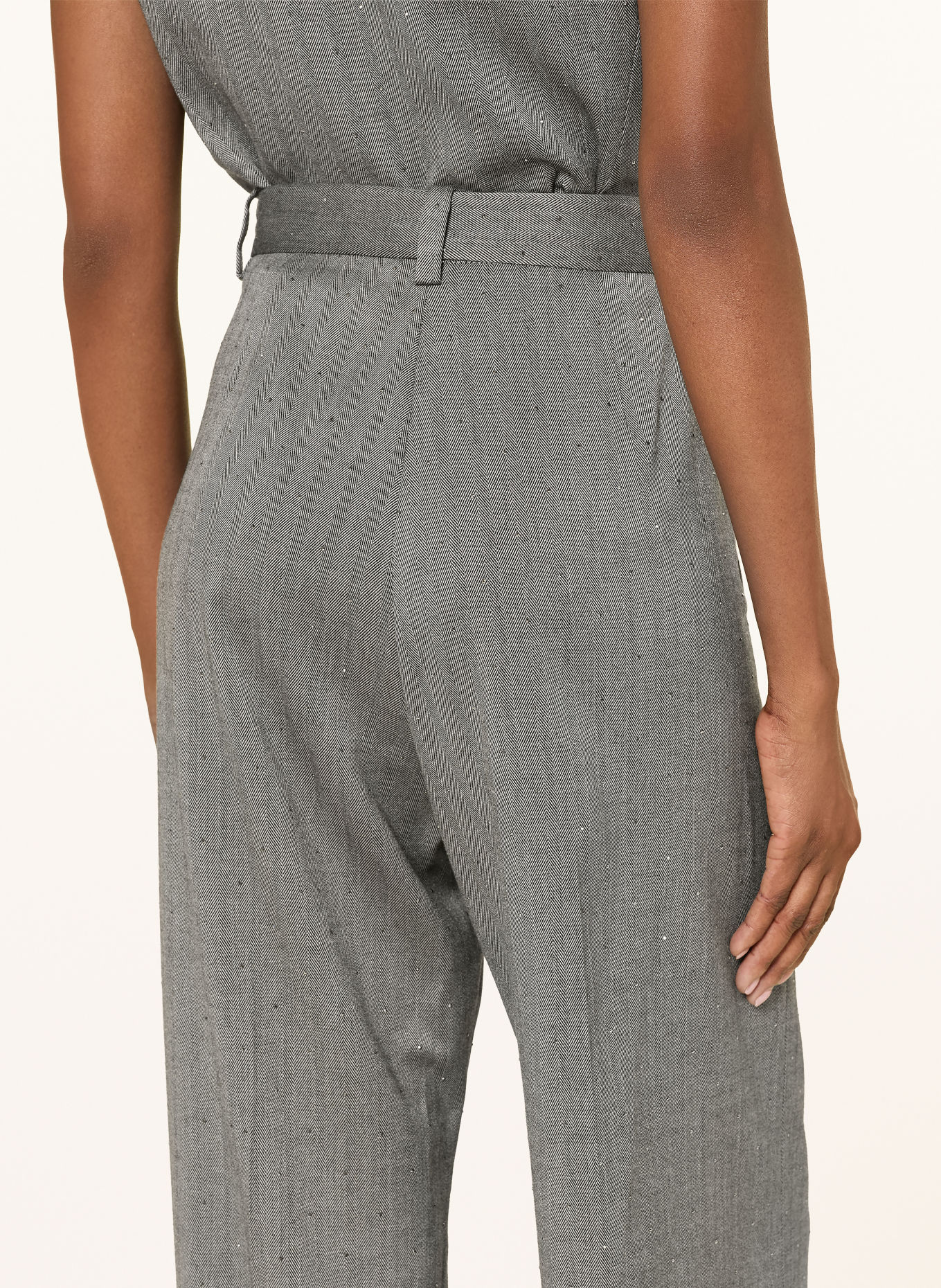 maje Marlenehose mit Schmucksteinen: GRAU / DUNKELGRAU